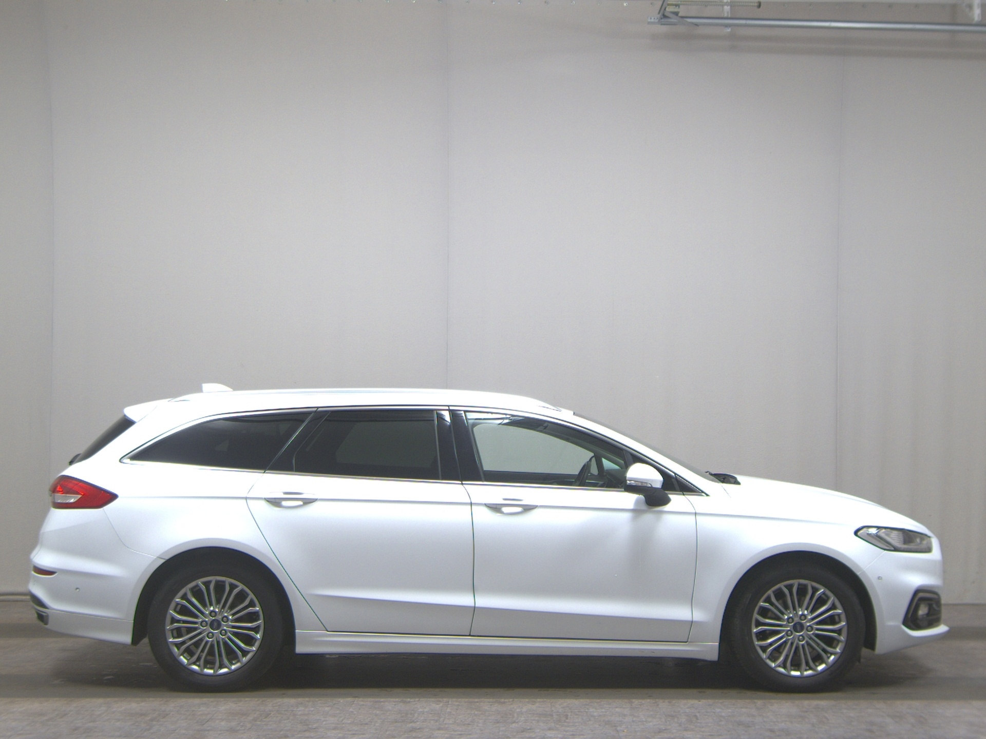 Ford Mondeo Turnier 2.0 EB Titanium Navi LED AHK ACC