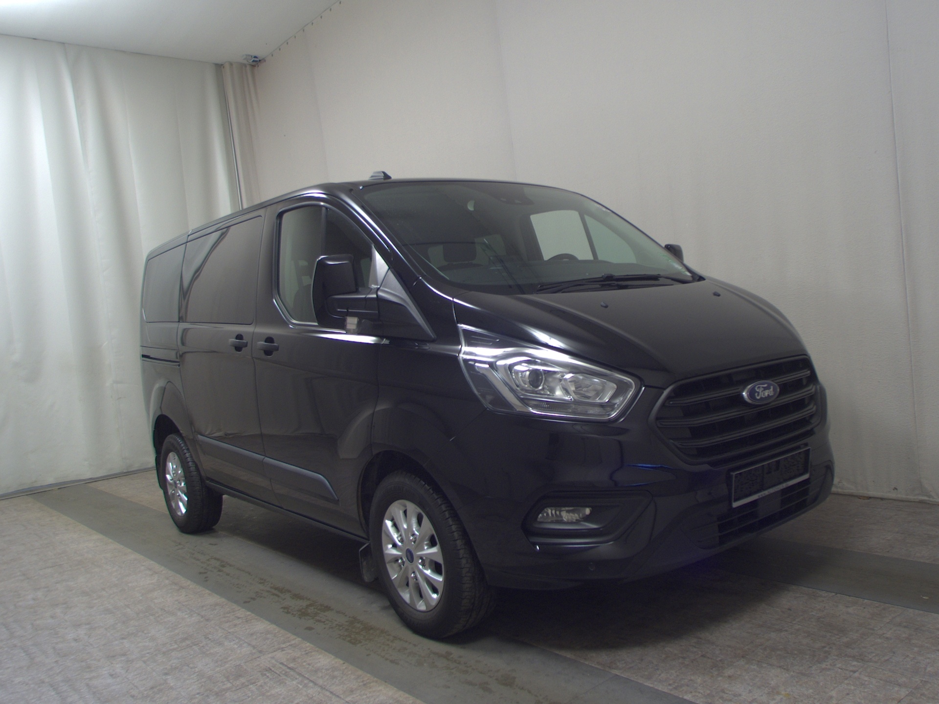 Ford Transit Custom 2.0 TDCi Trend L1 5-Sitze Navi 3