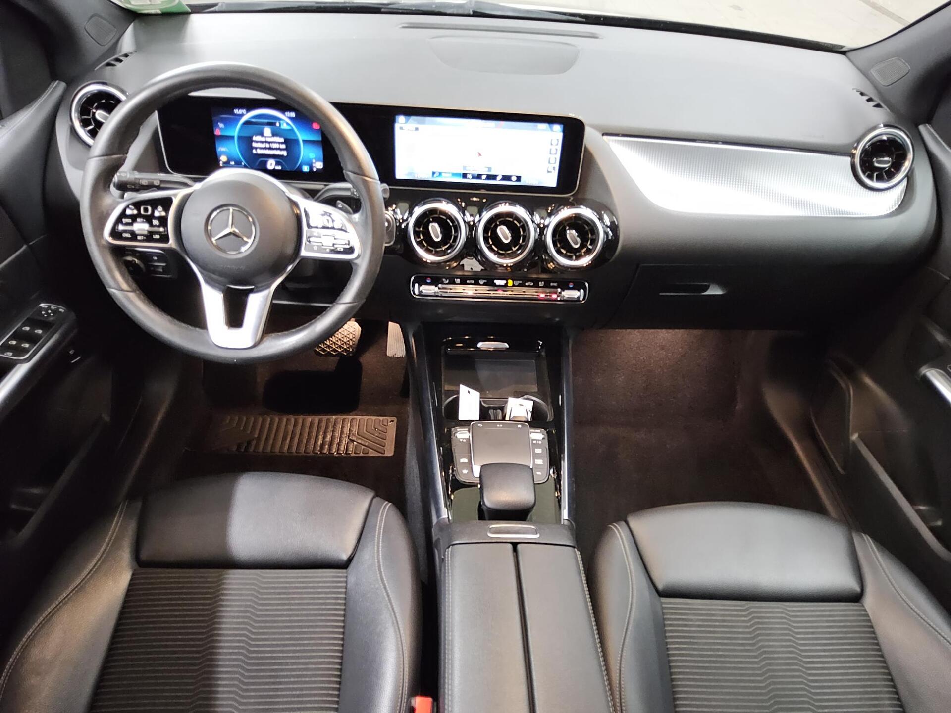 Mercedes-Benz B 200 d Progressive Navi LED RfK AHK MBUX PDC 5