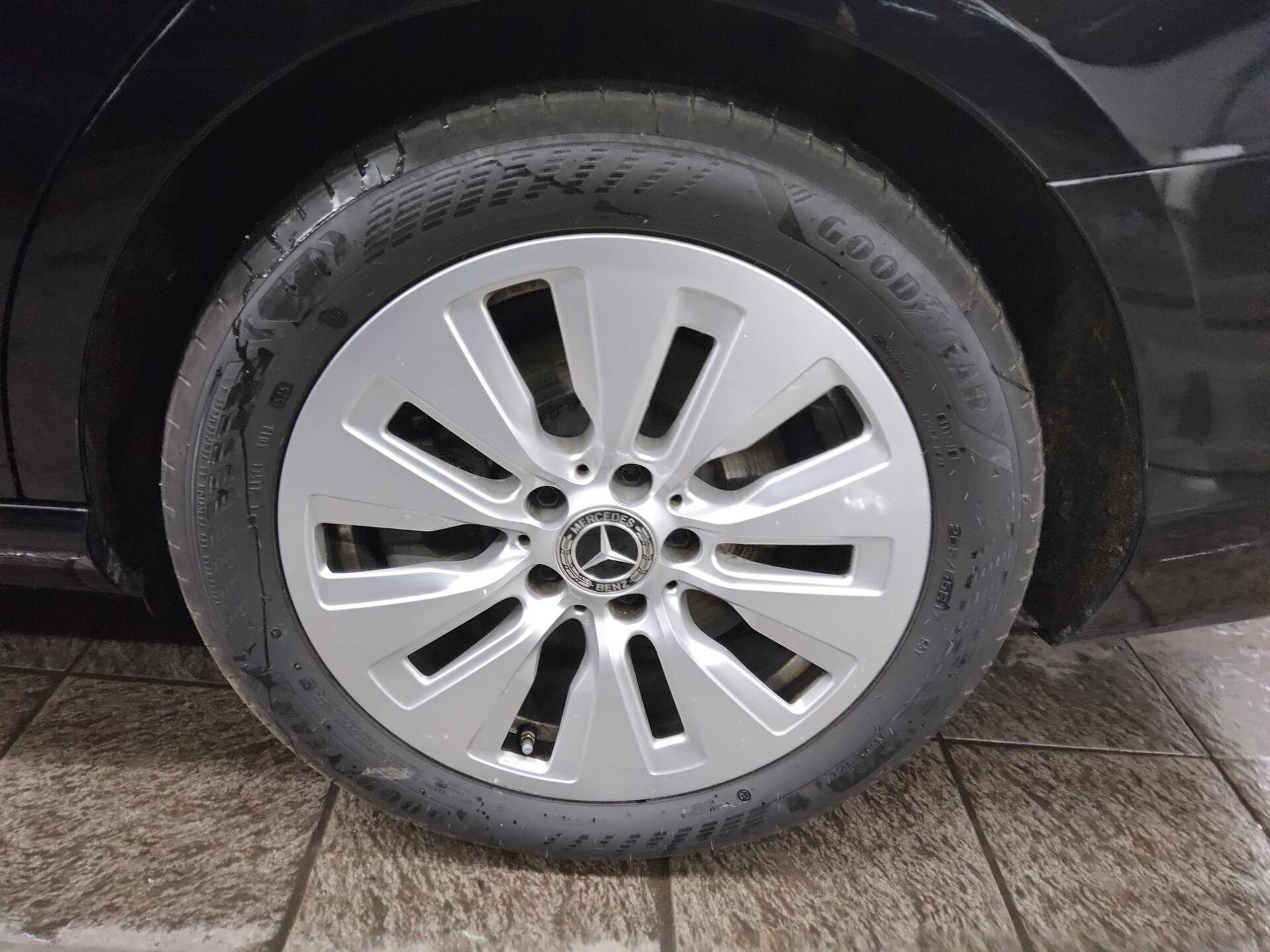 Mercedes-Benz C 200 T d Navi LED MBUX Kamera 11