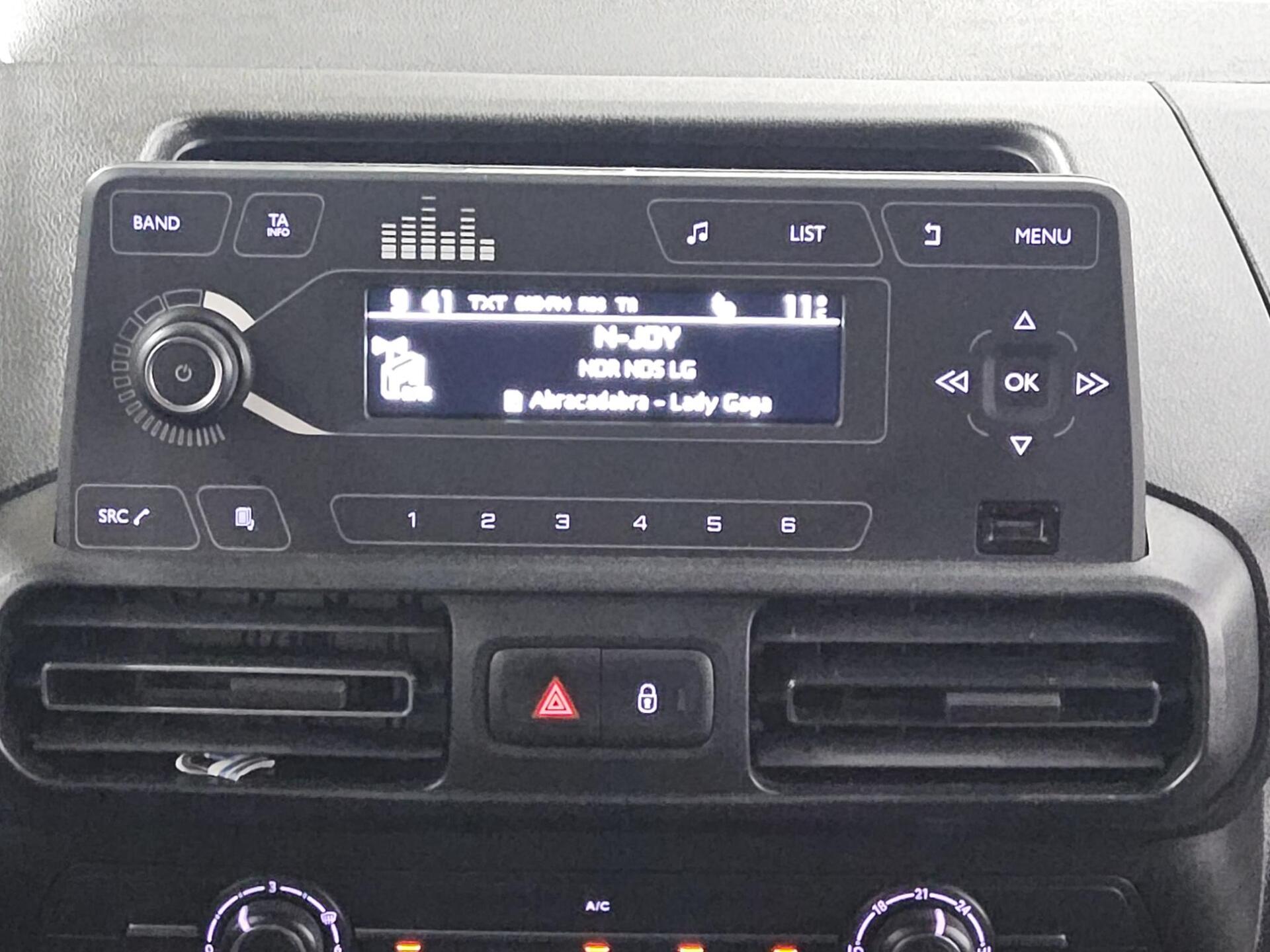 Opel Combo Life 1.5 D Edition PDC DAB Klima 7