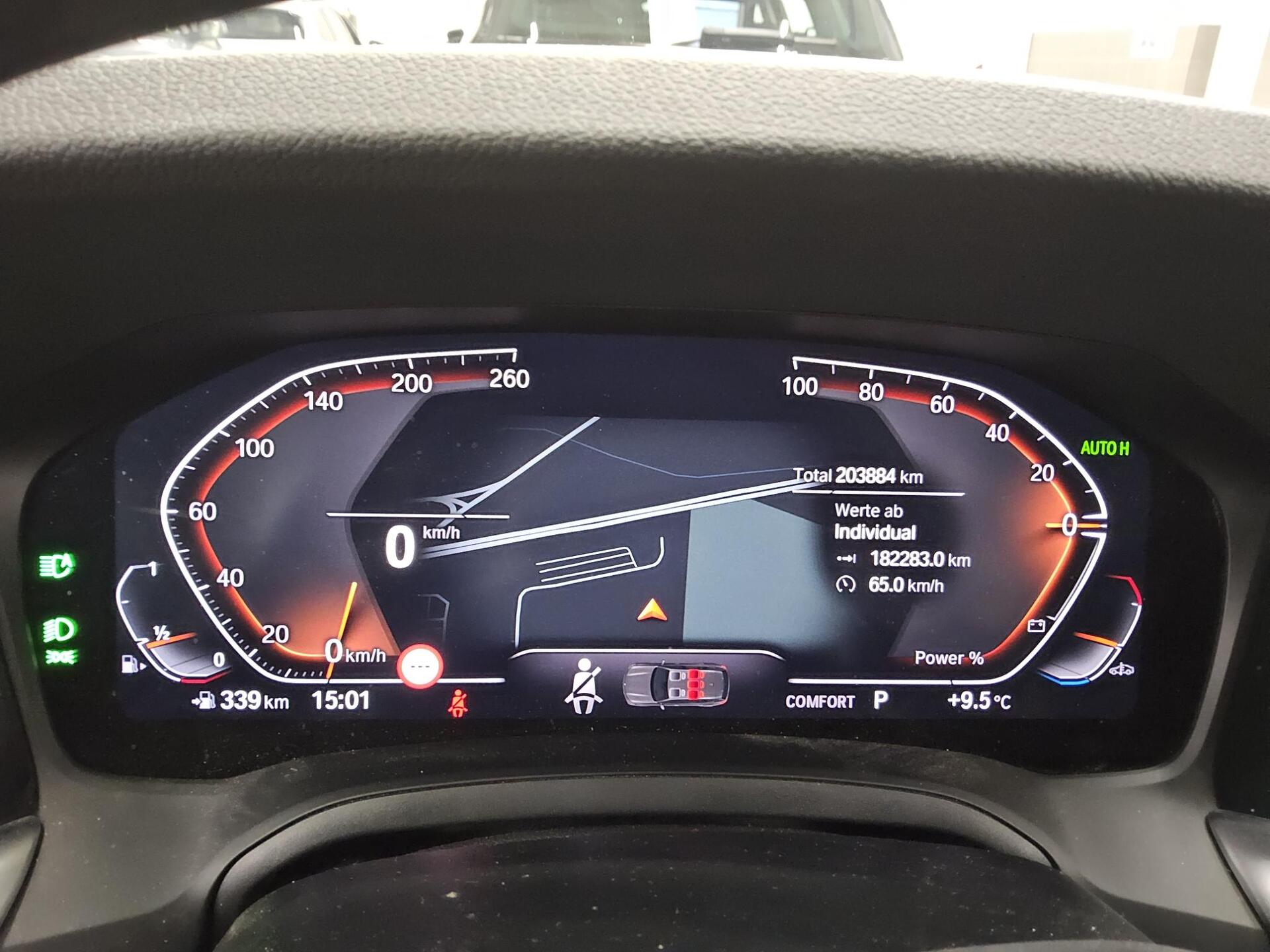 BMW 320iA Touring Sport-Line T-Leder Navi LED LC-Pro 8