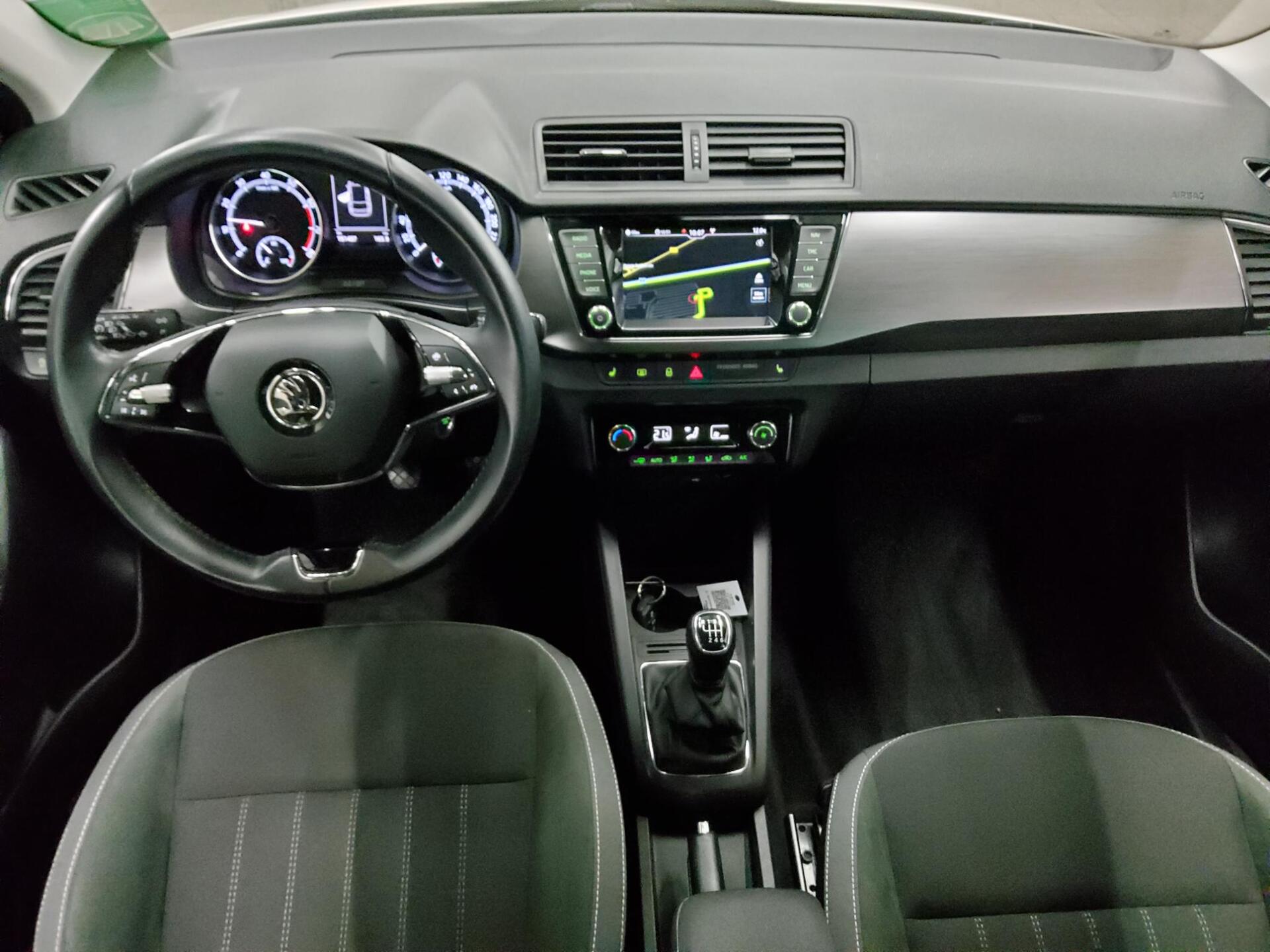 Skoda Fabia Kombi 1.0 TSI Style Navi PDC SHZ 5