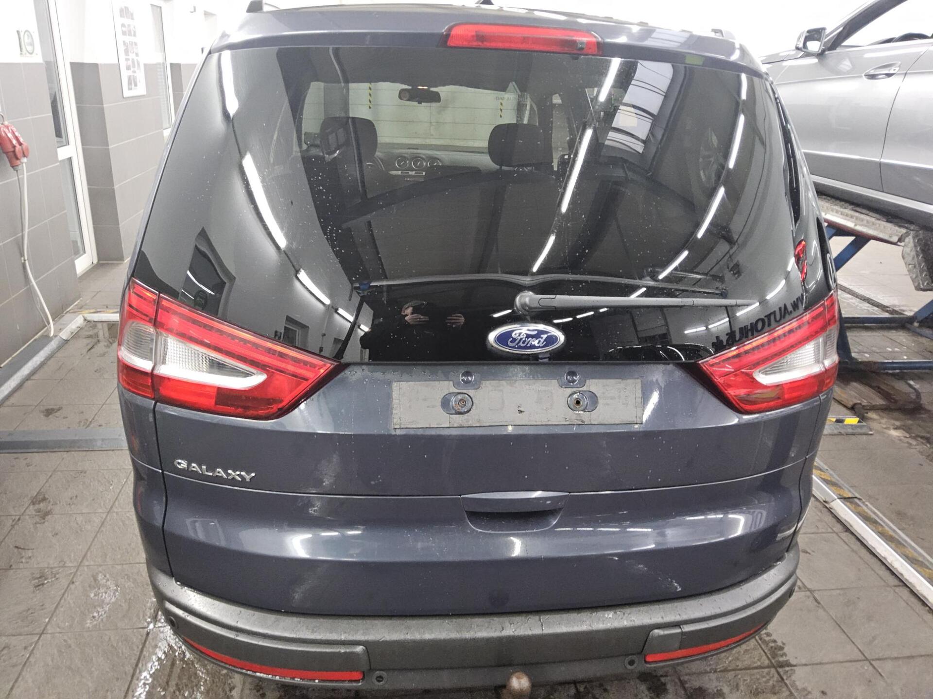 Ford Galaxy 2.0 TDCi Trend 5-Sitzer Navi AHK Shz PDC 10