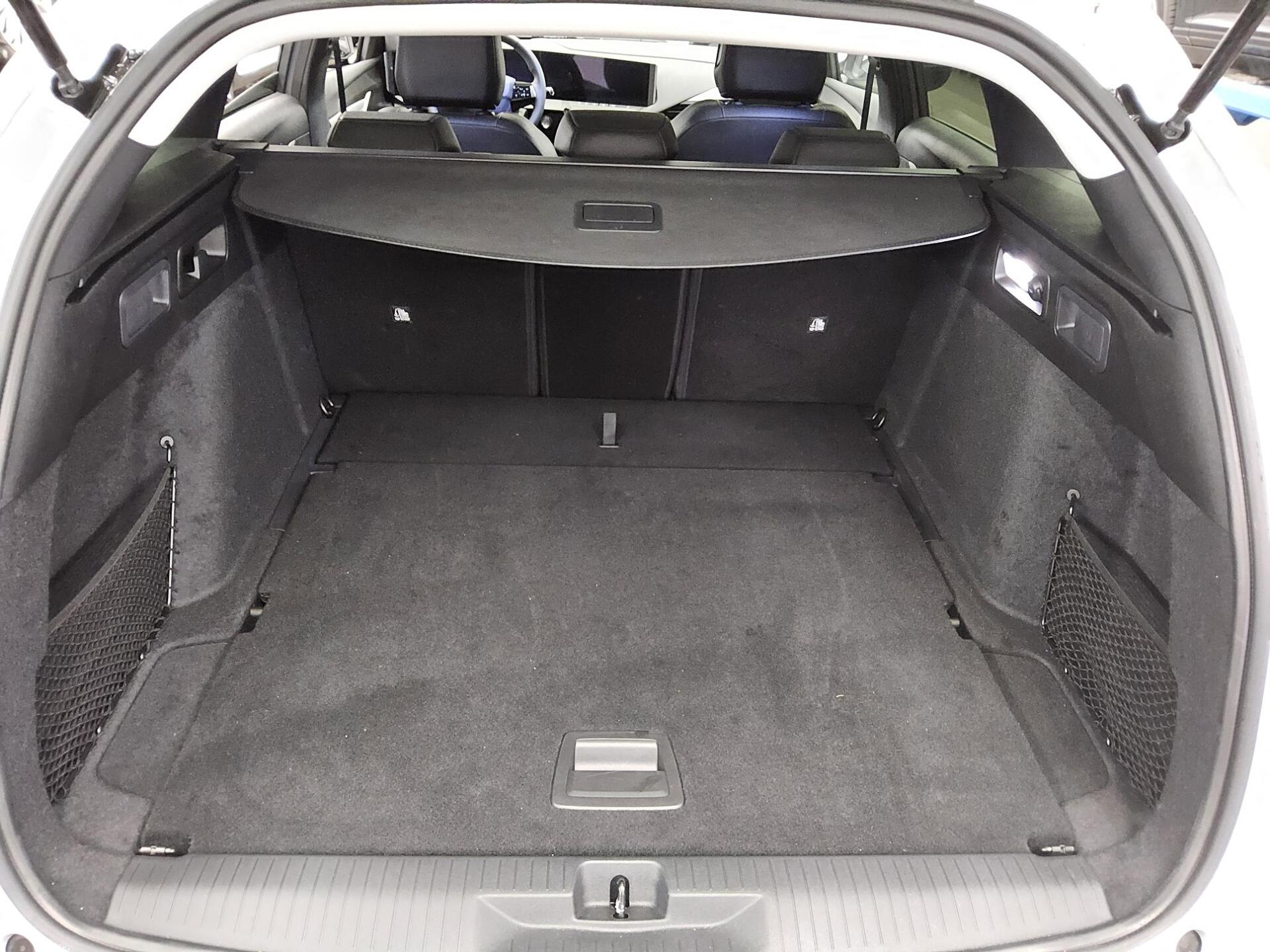 Opel Astra ST 1.2 Turbo Business Elegance Navi LED 11