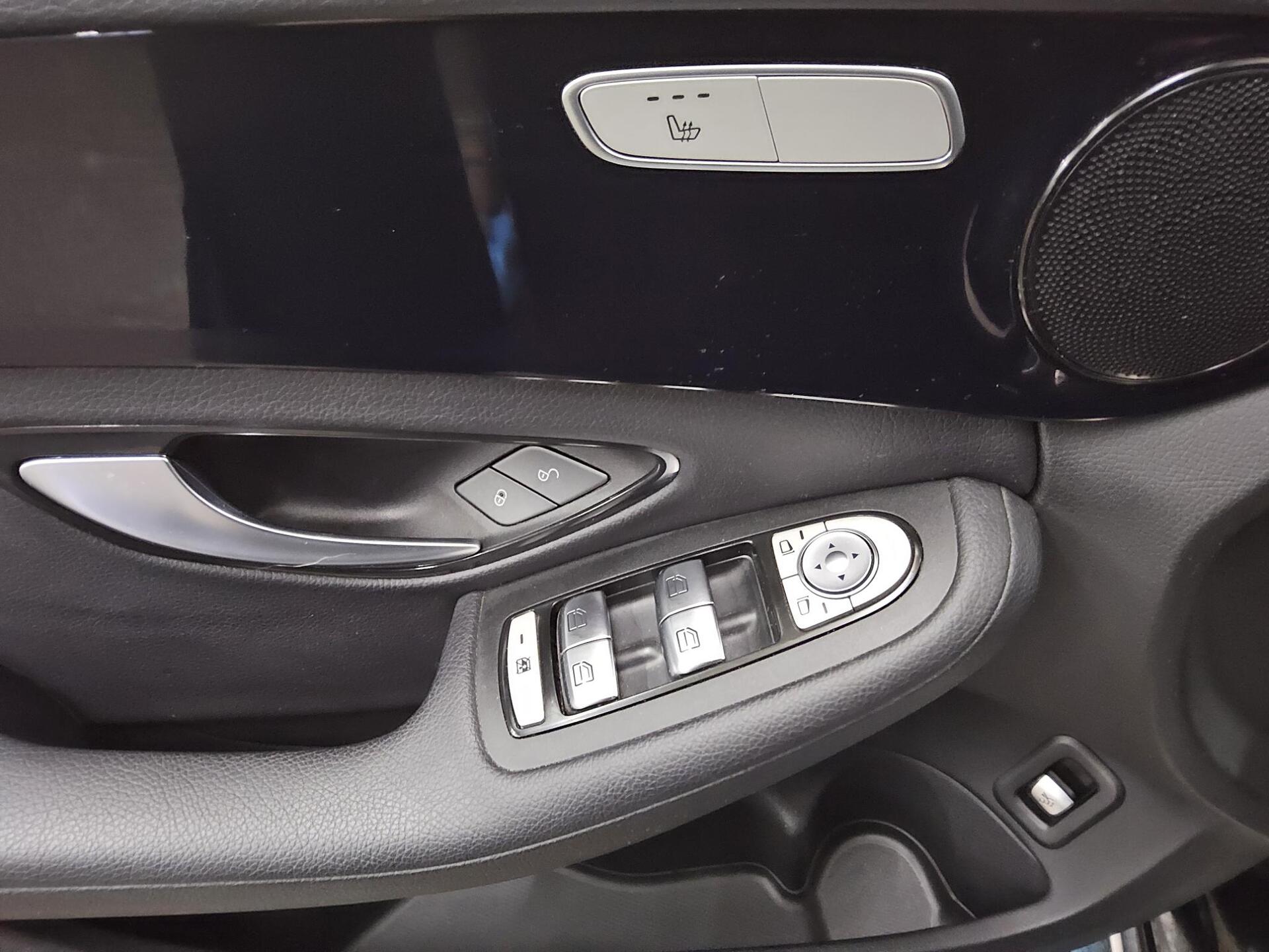 Mercedes-Benz C 180 T d Navi LED RFK AHK Shz 9