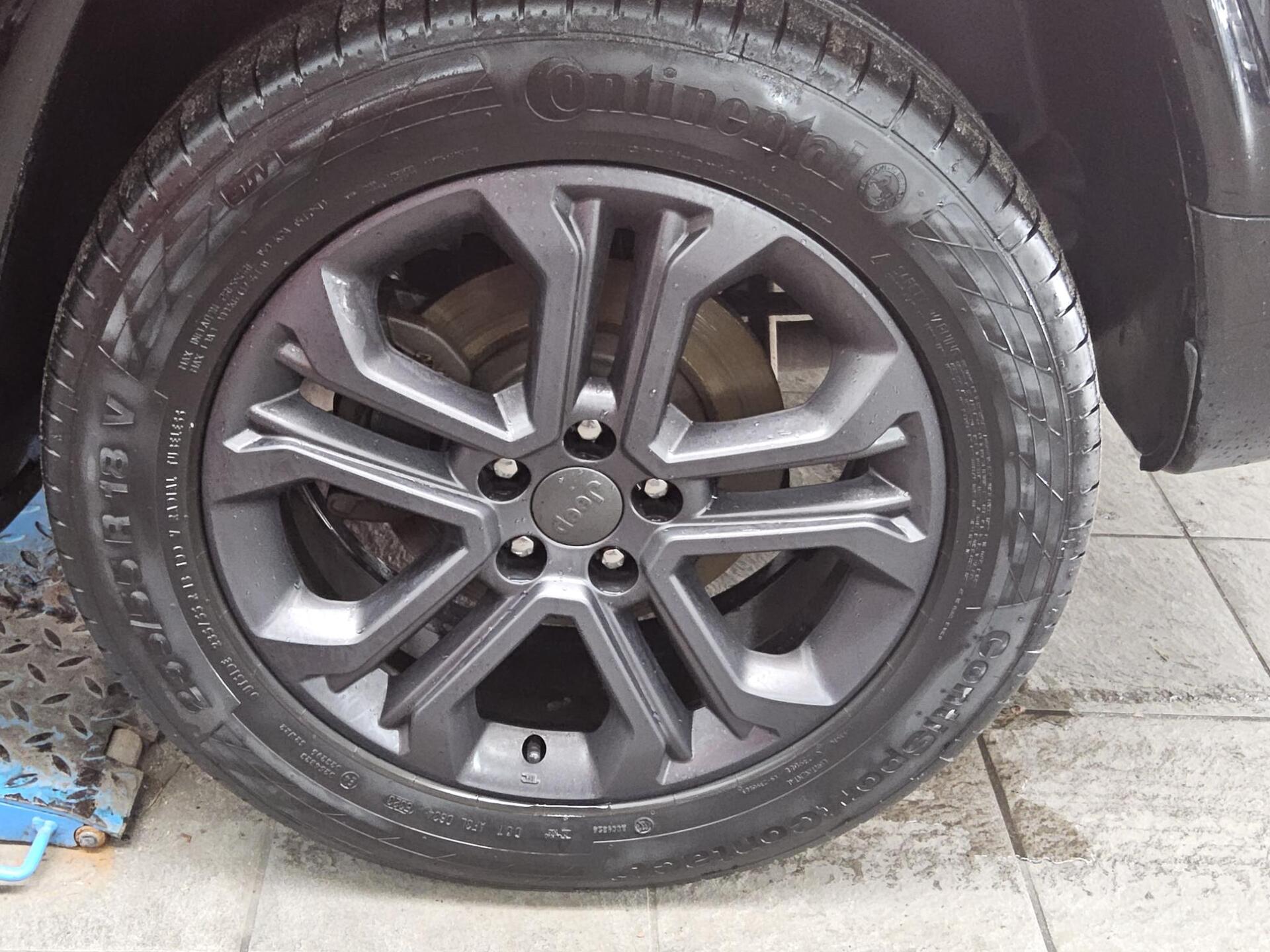 Jeep Compass Hybrid 4WD 80th Anniversary Navi Kamera 11