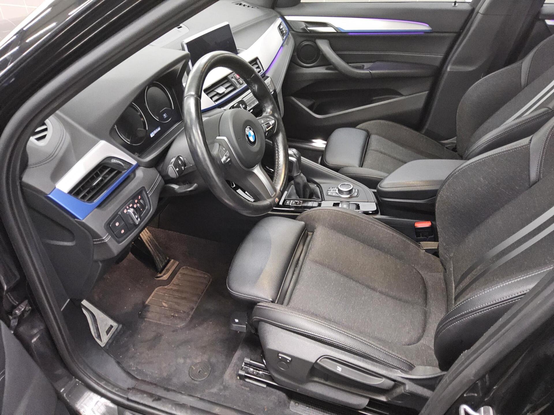 BMW X1 xDrive25e M-Sport T-Leder Navi LED AHK 8