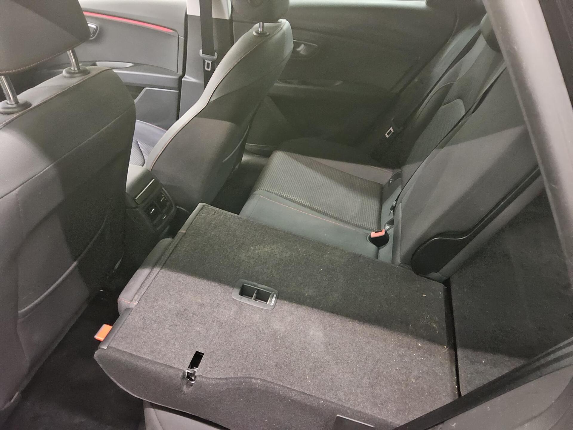 Seat Leon Sportstourer 2.0 TDI FR-Line Navi LED Shz 13