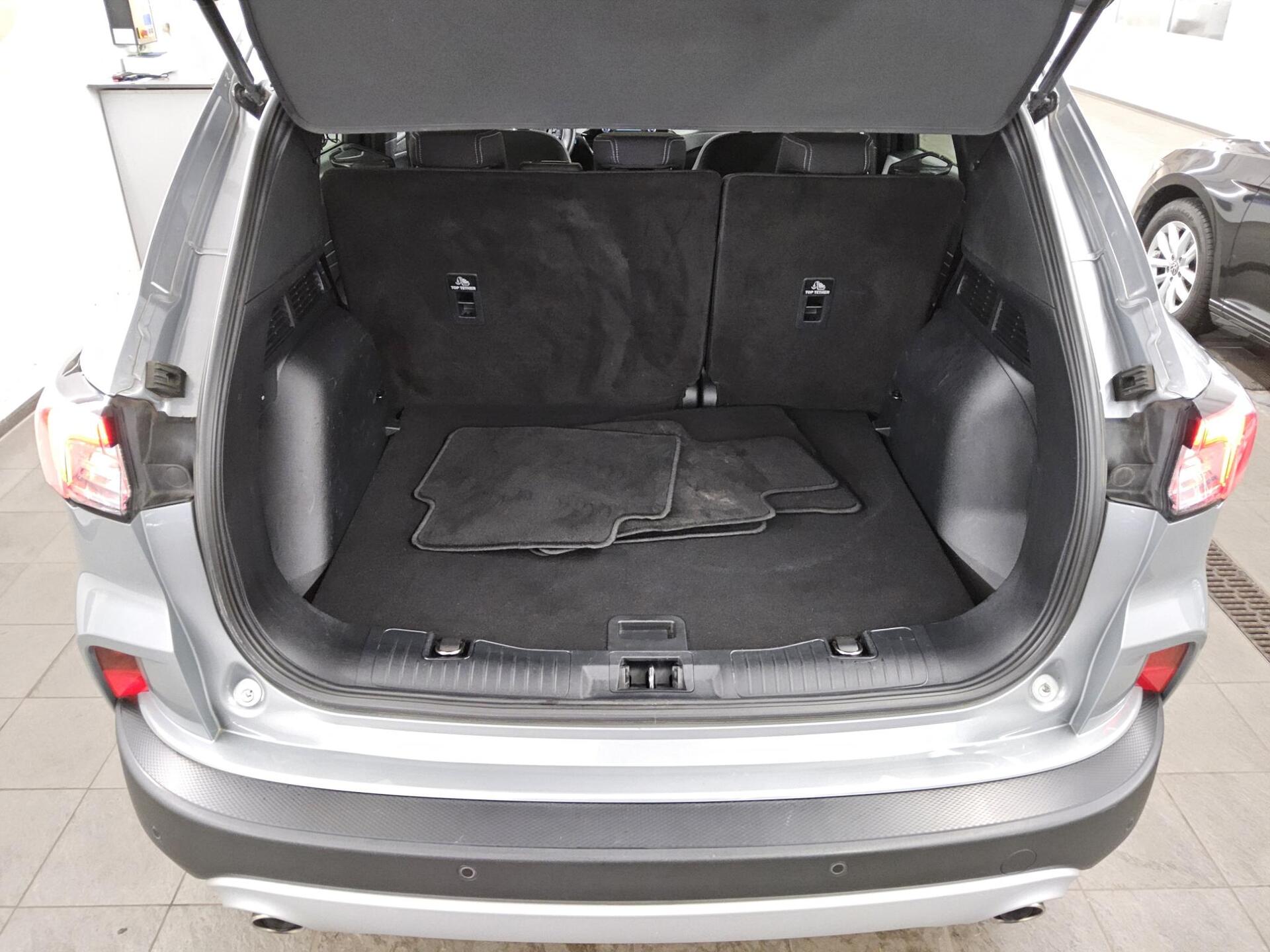 Ford Kuga 1.5 EB Titanium Navi LED RFK ACC HuD RfK 12