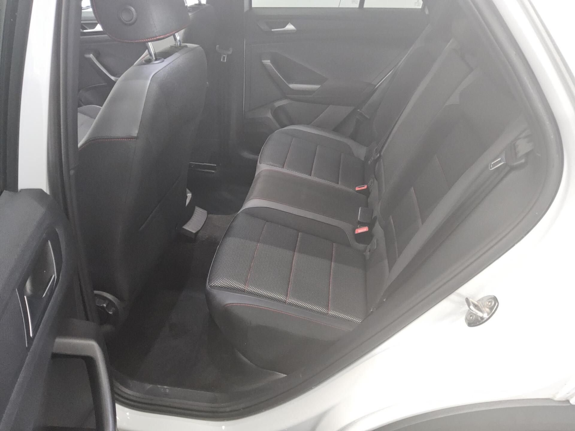 Volkswagen T-Roc 2.0 TDI Sport Navi LED Pano AHK Kamera SHZ 13