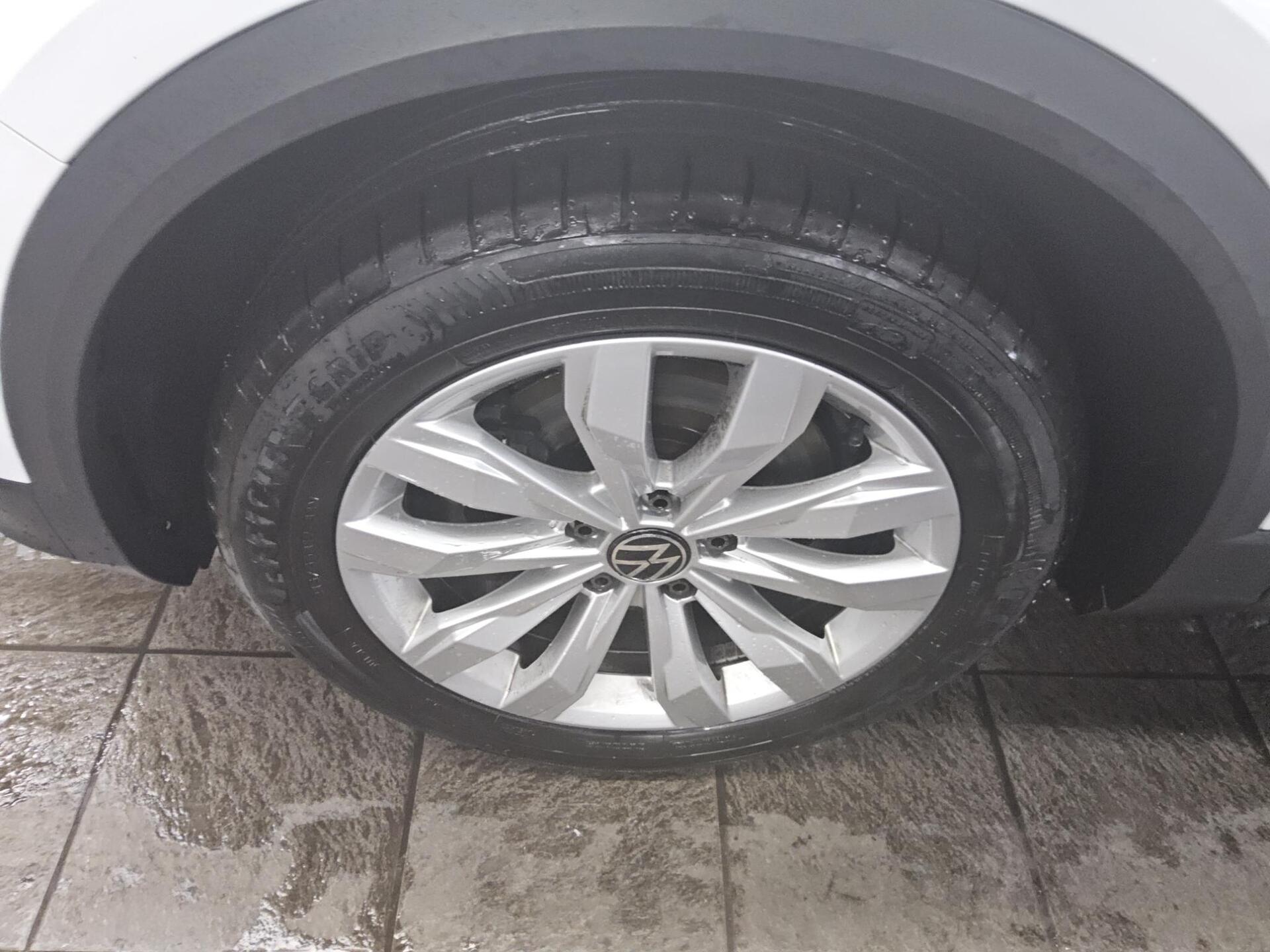 Volkswagen T-Roc 2.0 TDI Sport Navi LED Pano AHK Kamera SHZ 10