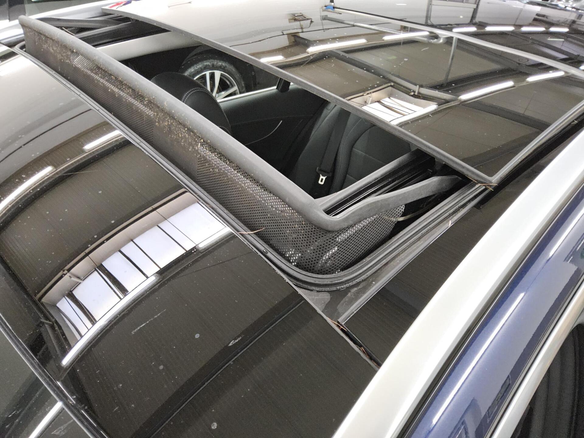 Mercedes-Benz C 300 T d Avantgarde Navi LED Panorama 12