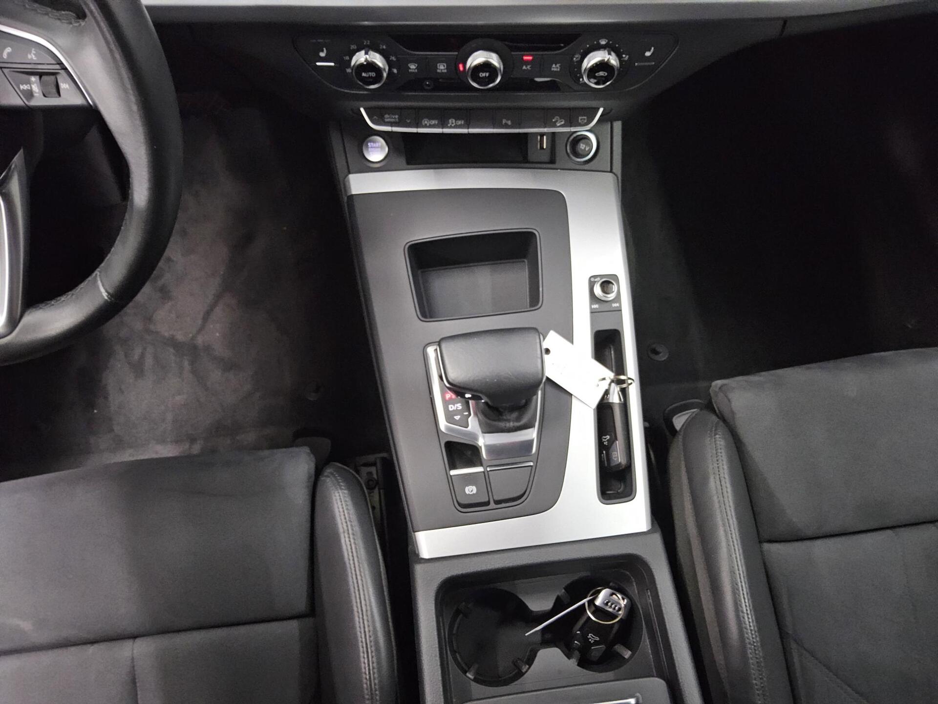 Audi Q5 40 TDI Qu. T-Leder Sportsitze Navi+ LED vc 6