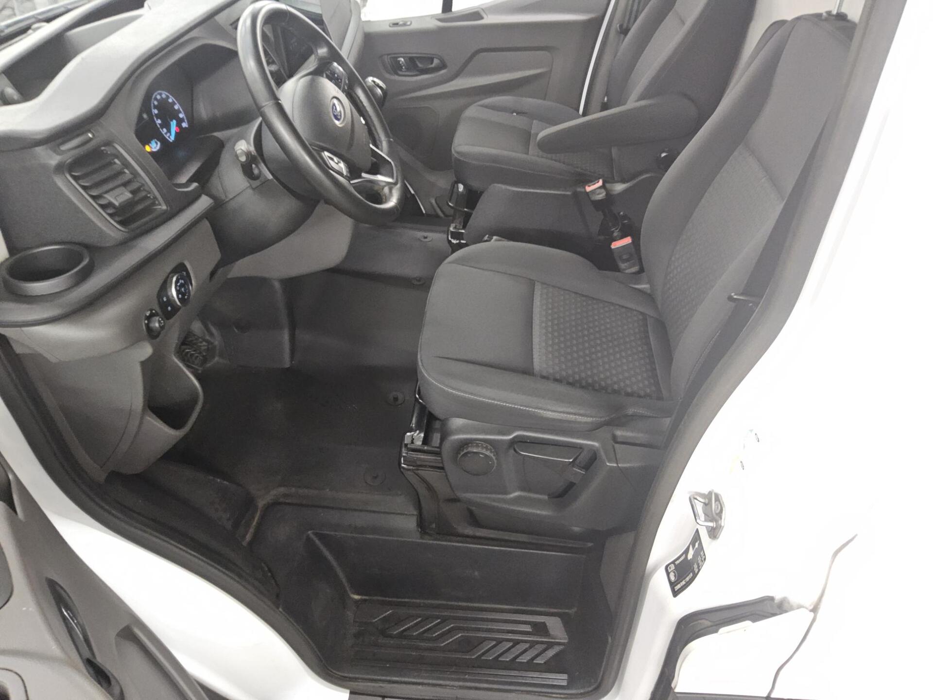 Ford Transit FT 350 2.0 TDCi L3 Navi Regale Klima 8