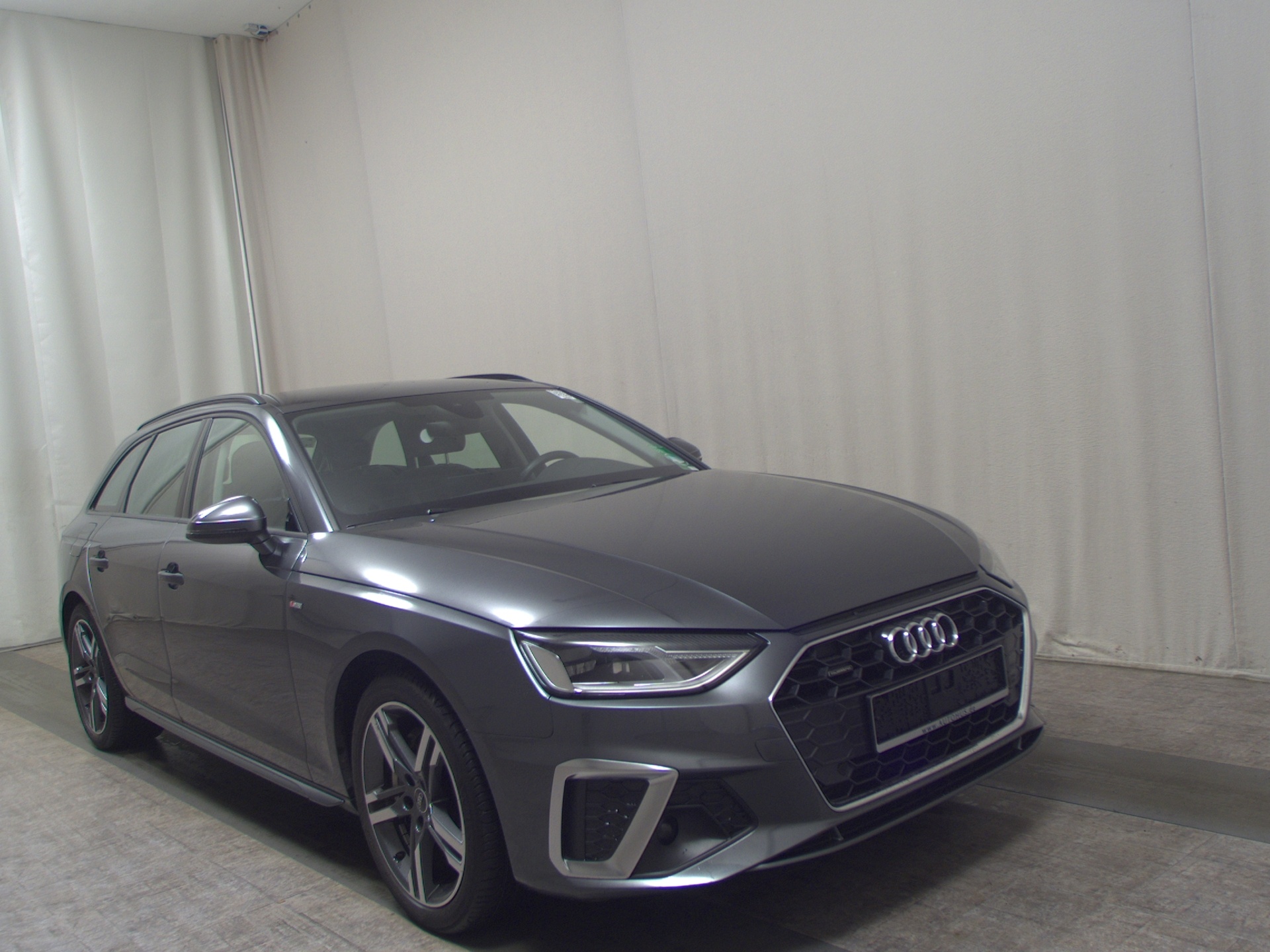 Audi A4 Avant 40 TFSI Qu. S-Line Navi+ LED vc+ ACC 3