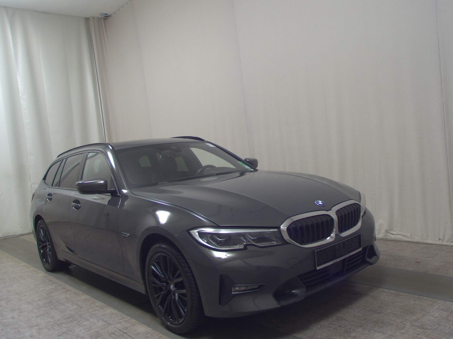 BMW 330e Touring Sport-Line Navi Laser LC-Pro Pano 3