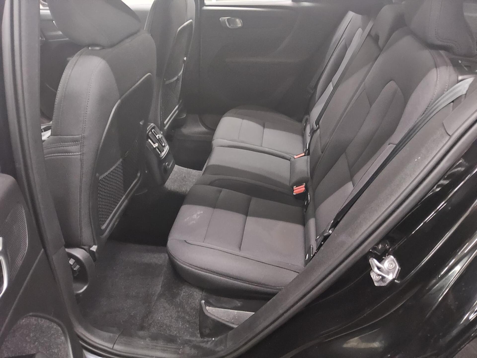 Volvo XC40 T4 Recharge Inscription Navi LED RfK Shz 13