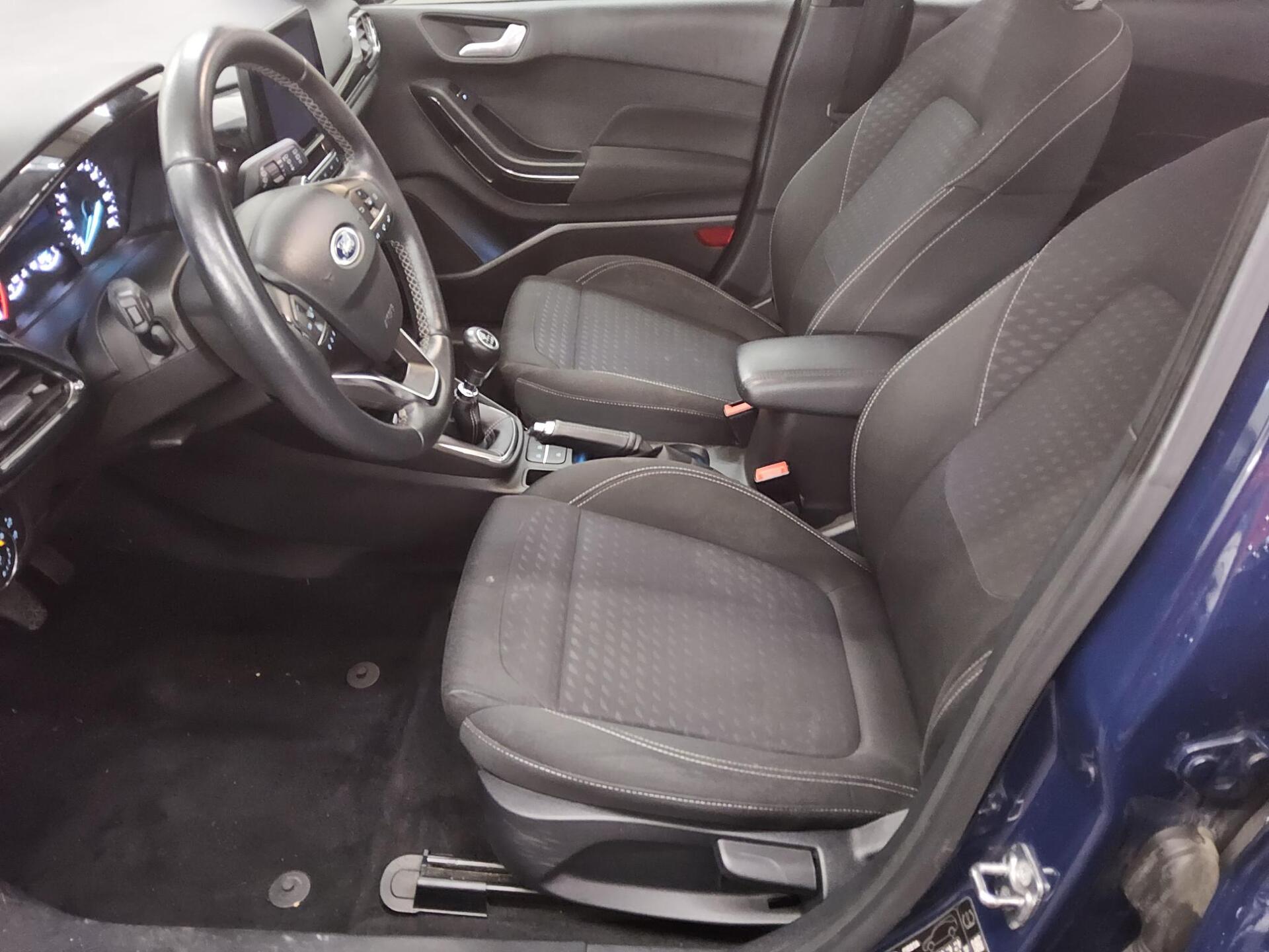 Ford Fiesta 1.0 EB Titanium PDC SHZ Klima 8