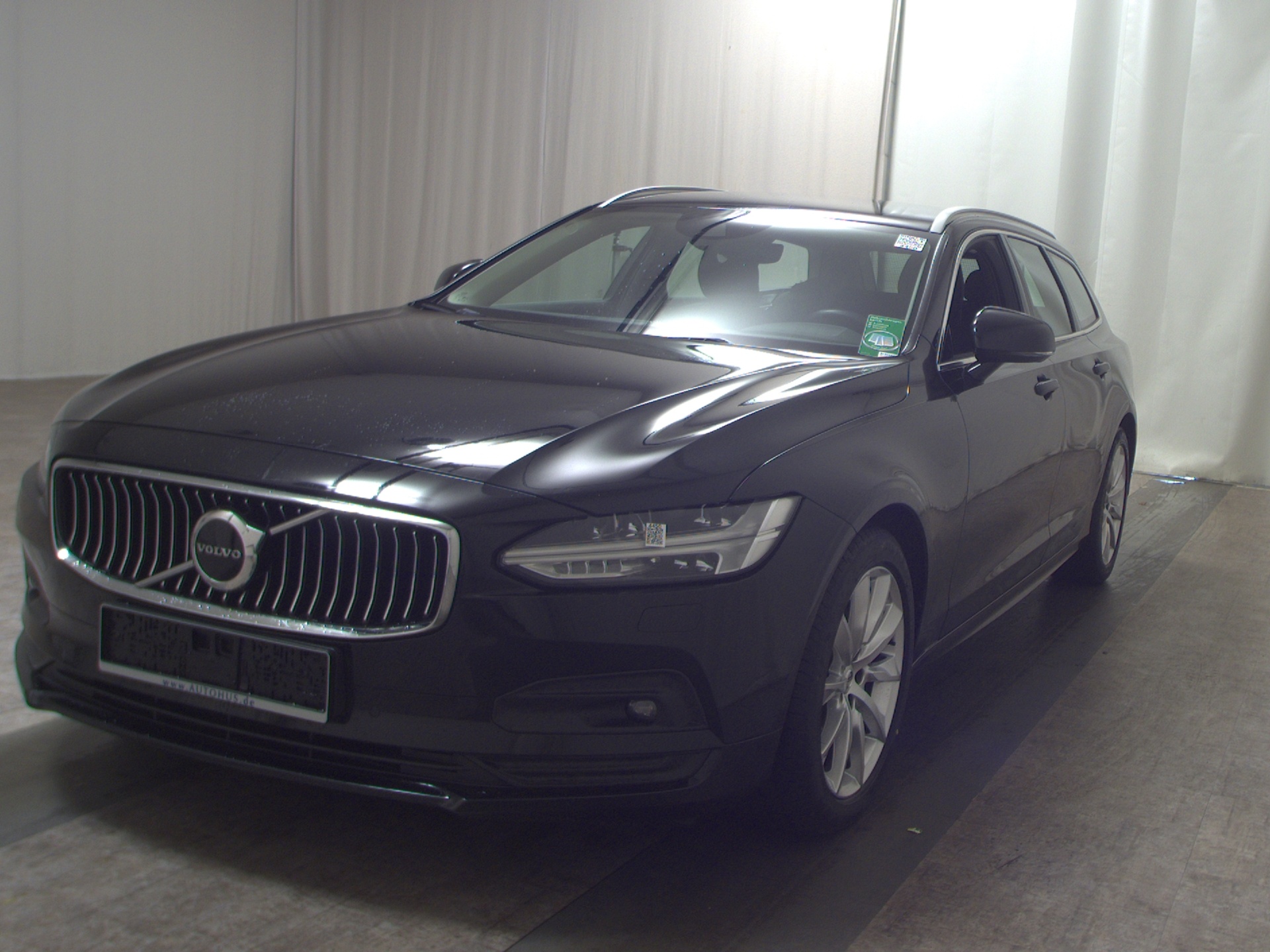 Volvo V90 B4 Momentum Pro Leder Navi LED GSD RFK 2