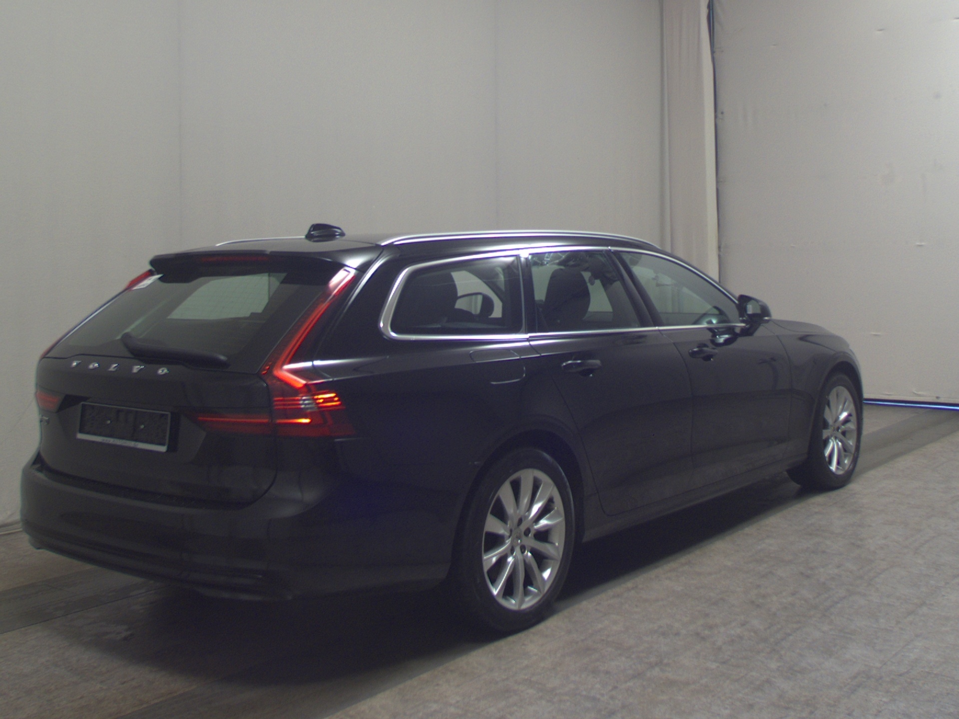 Volvo V90 B4 Momentum Pro Leder Navi LED GSD RFK 4