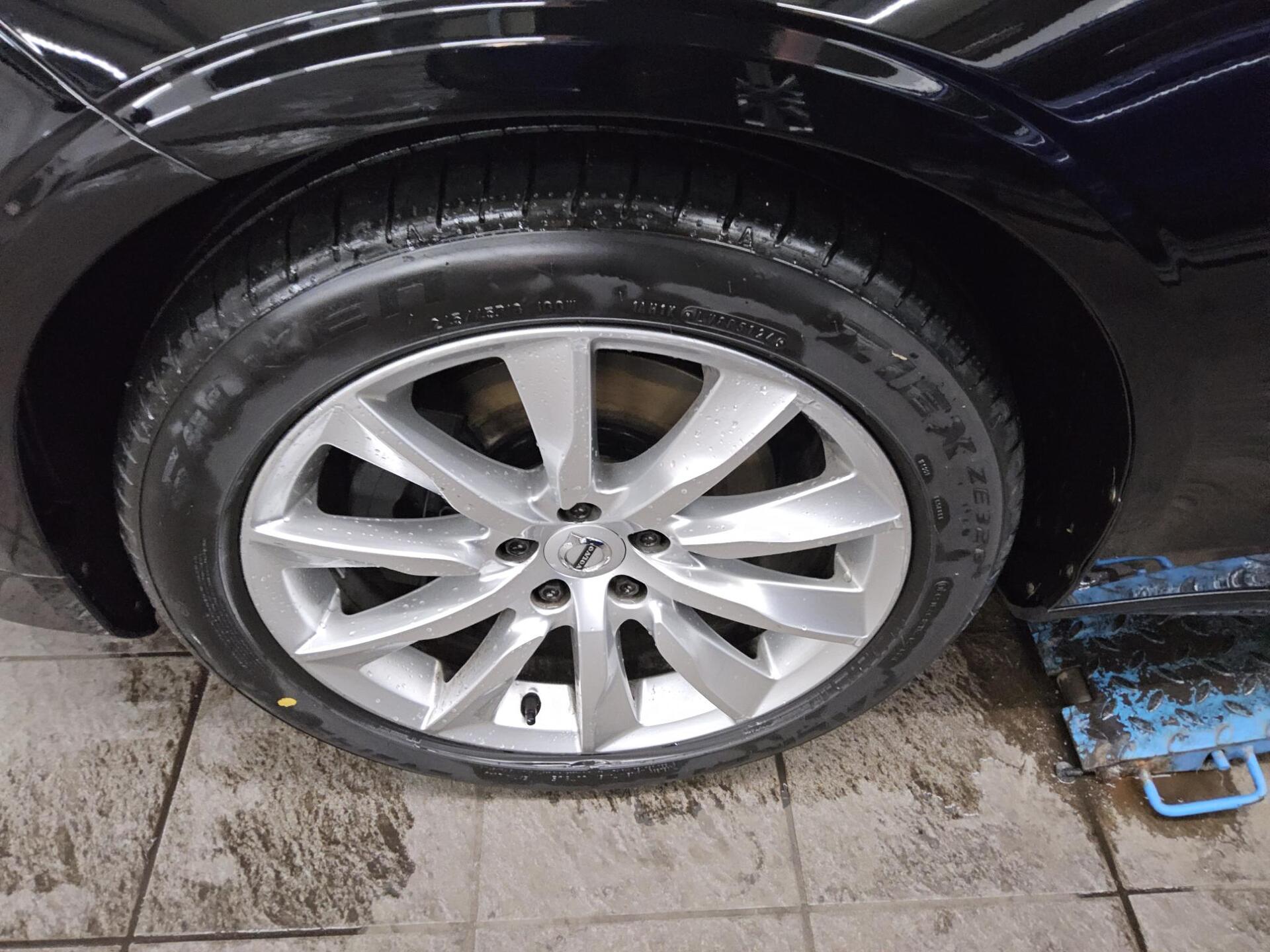 Volvo V90 B4 Momentum Pro Leder Navi LED GSD RFK 11