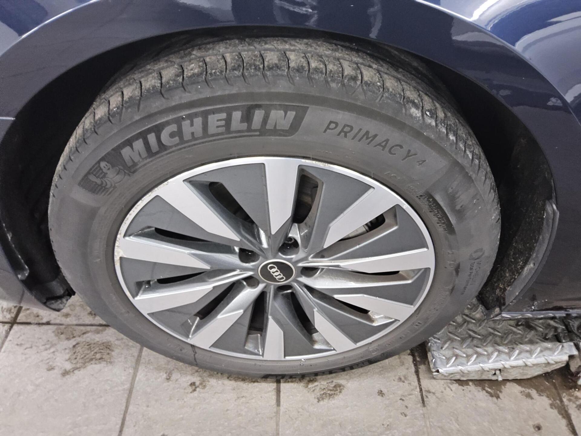 Audi A6 Avant 40 TDI Navi LED Sound ACC 10