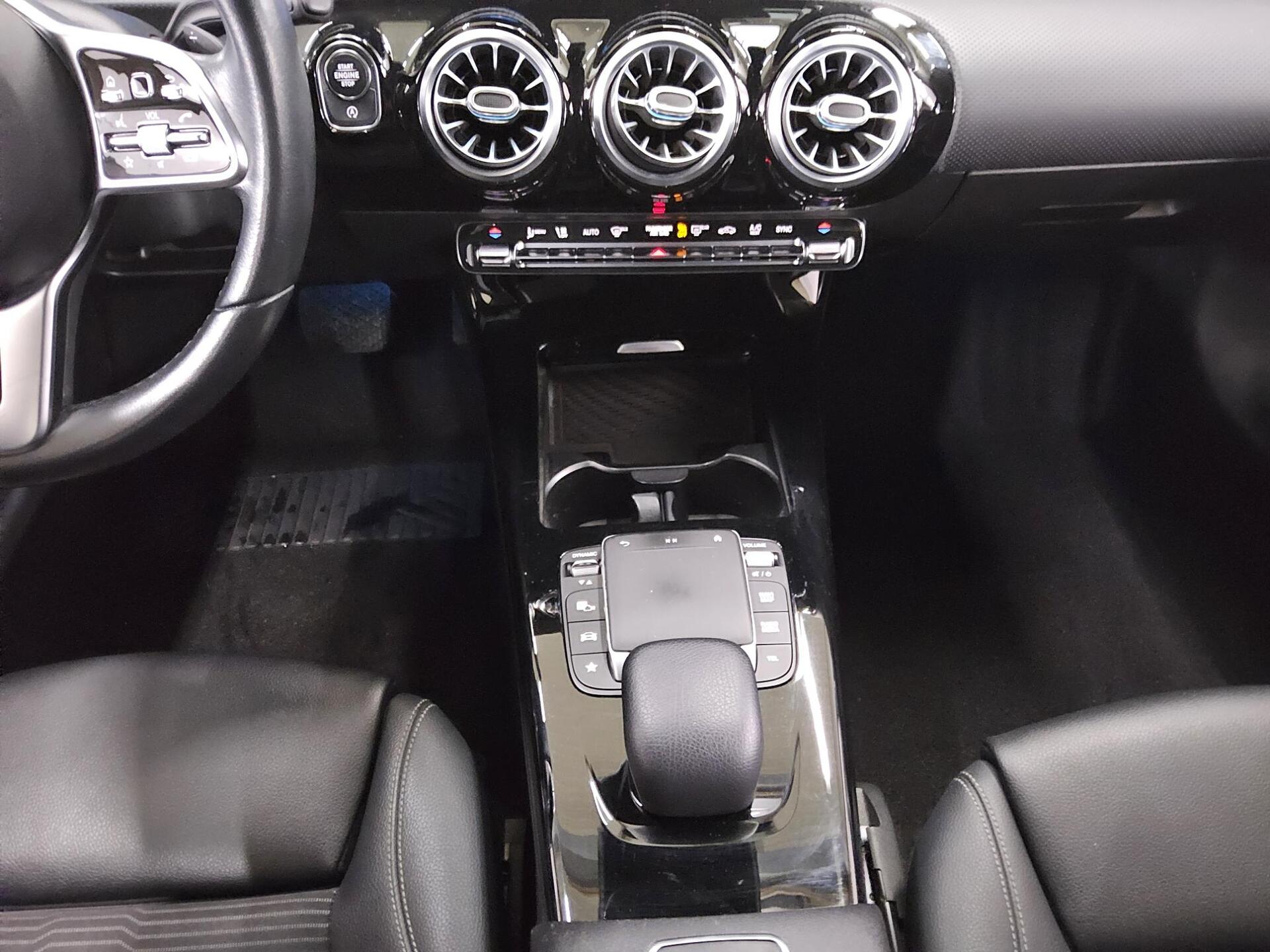 Mercedes-Benz A 200 Lim. d Progressive Navi LED RfK Distr.+ 6