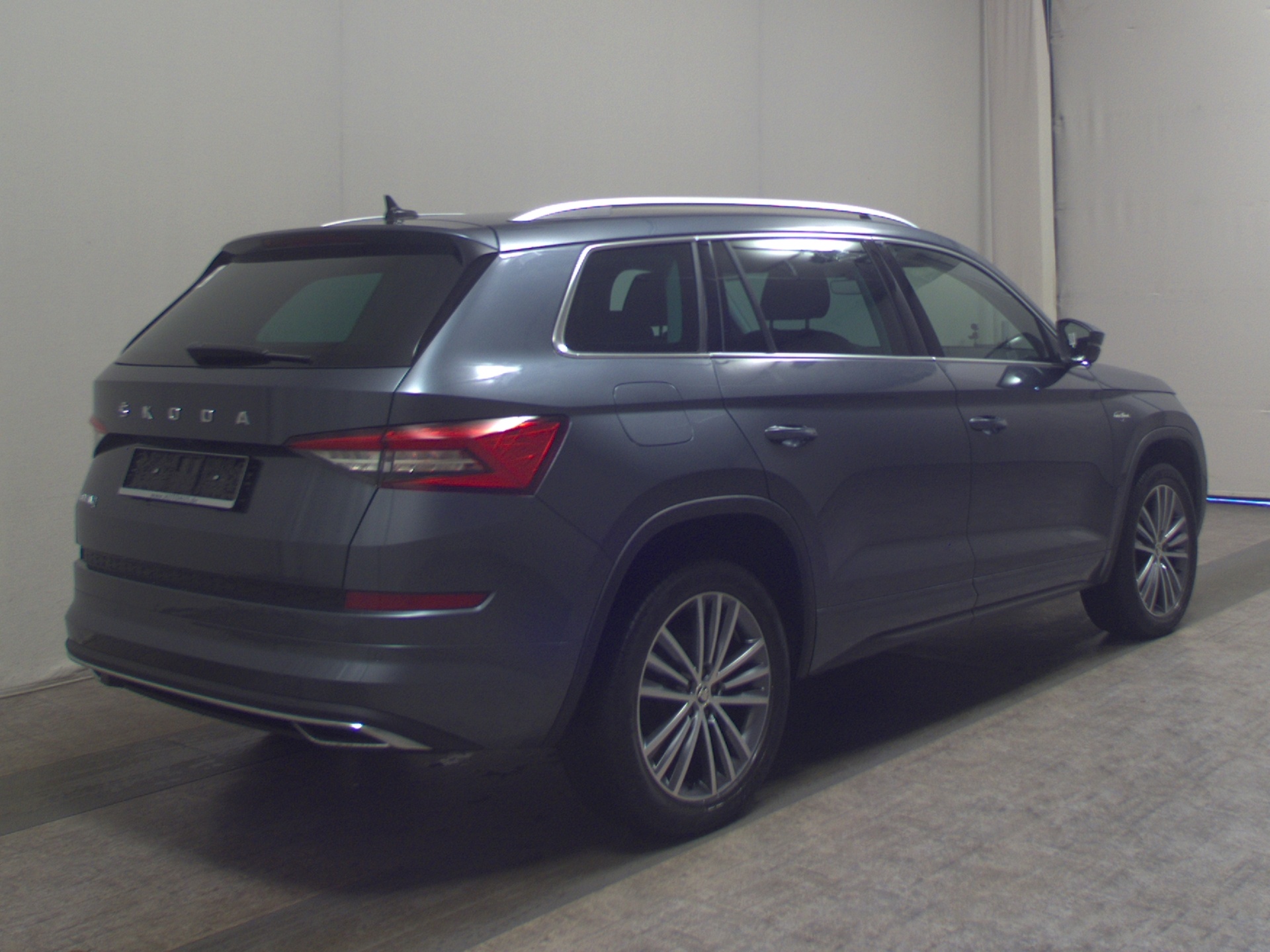 Skoda Kodiaq 2.0 TDI L&K Leder Navi LED+ Virtual ACC 4