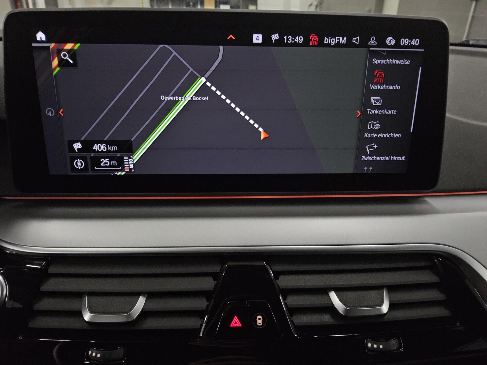 BMW 520dA Touring xDr Leder Navi LED+ LC prof HiFi 7