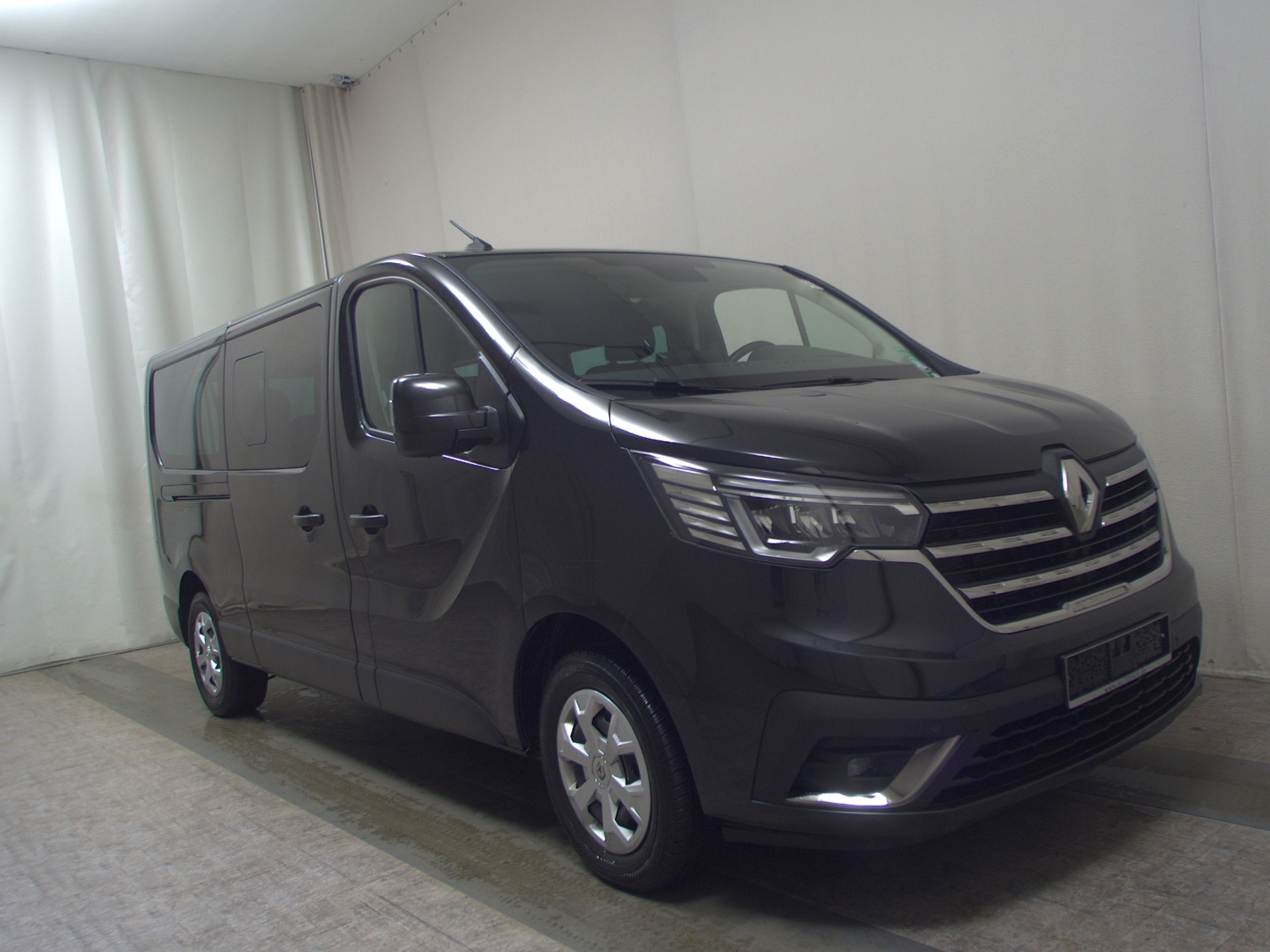 Renault Trafic 2.0 dCi Life L2H1 9-Sitze Navi LED RFK 3