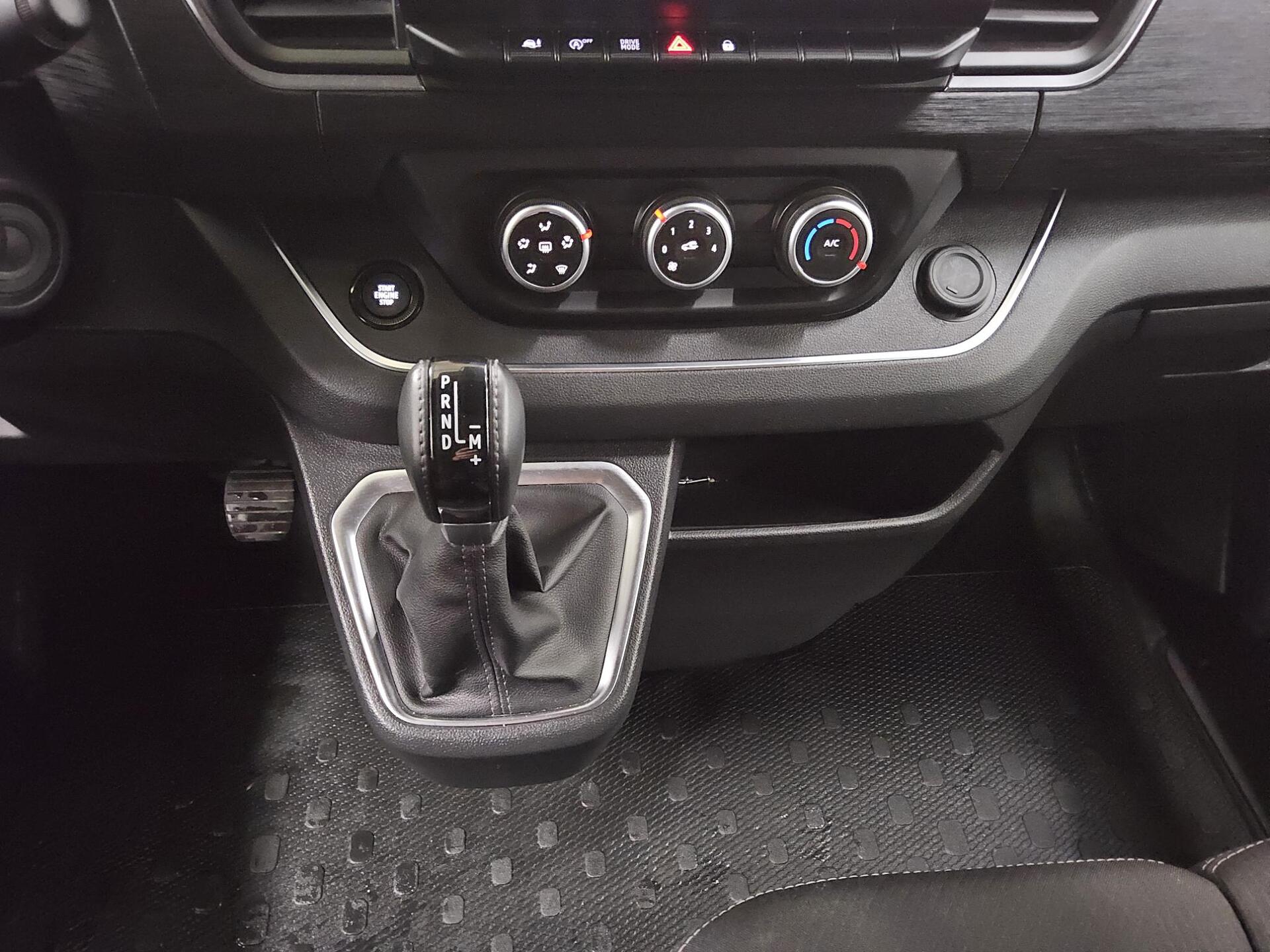 Renault Trafic 2.0 dCi Life L2H1 9-Sitze Navi LED RFK 6