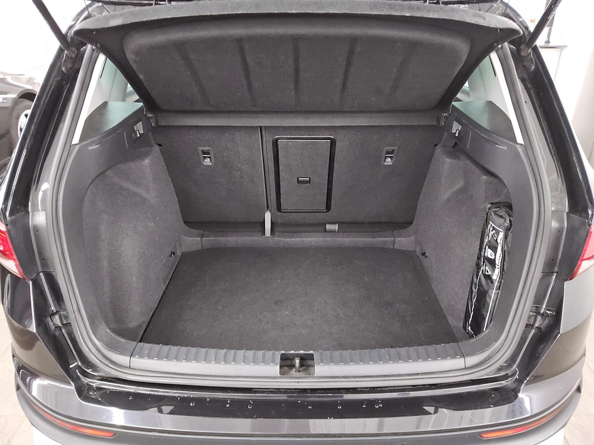 Seat Ateca 1.5 TSI Xperience Navi LED vc RfK Beats 12