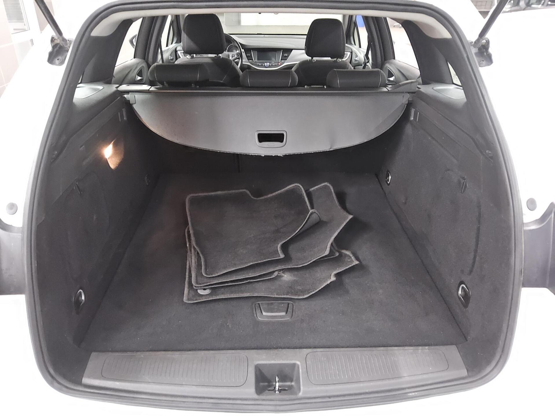 Opel Astra ST 1.5 D Edition Navi LED Shz Klima 11