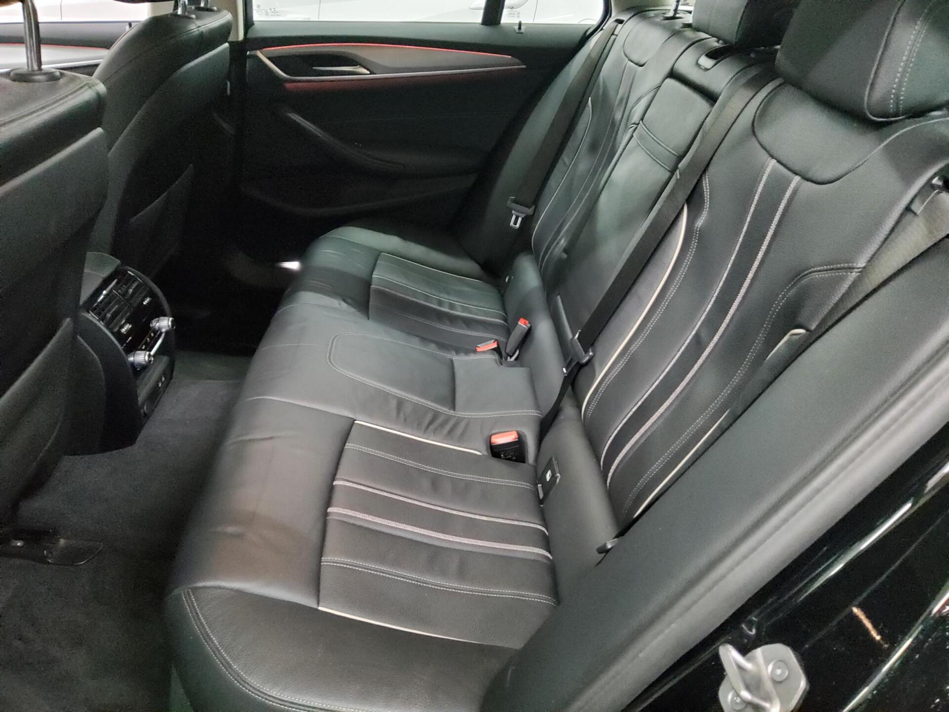 BMW 520iA Touring Leder Navi LED LC-Pro HuD HiFi AHK 13