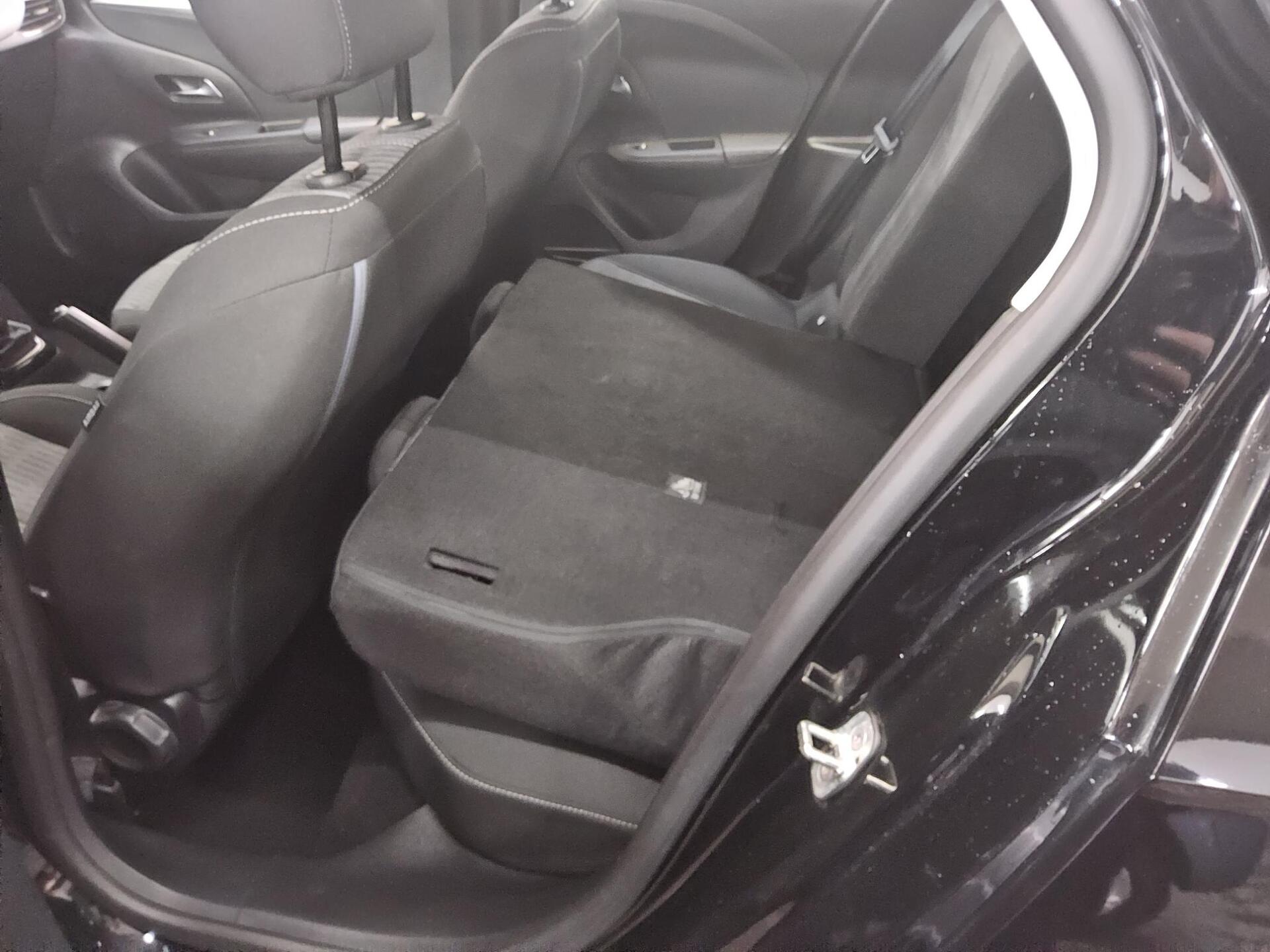 Opel Corsa 1.5 D Edition Navi LED Kamera Tempomat 11