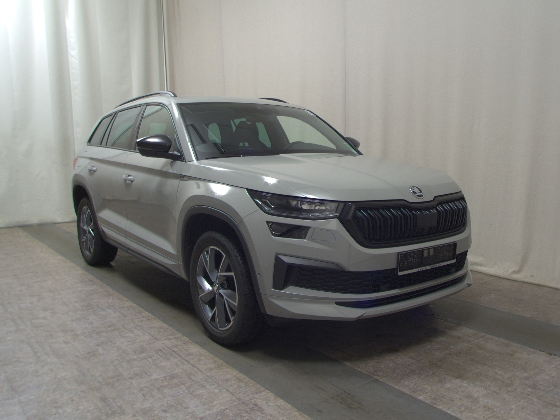 Skoda Kodiaq 1.5 TSI SportLine T-Leder Navi LED Virtual RFK 3