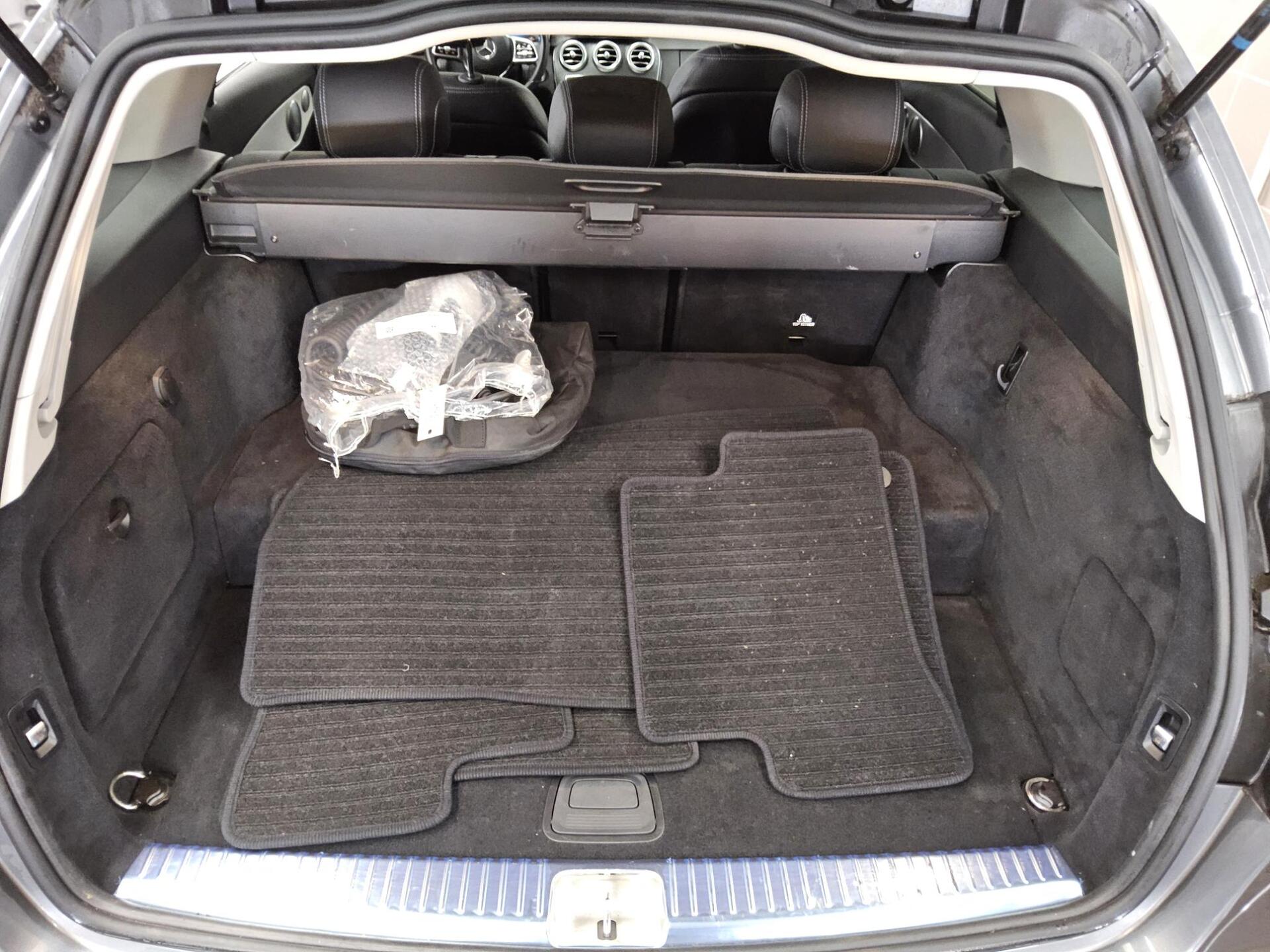 Mercedes-Benz C 300 T de Avantgarde Navi Widesc. LED Burmester 12