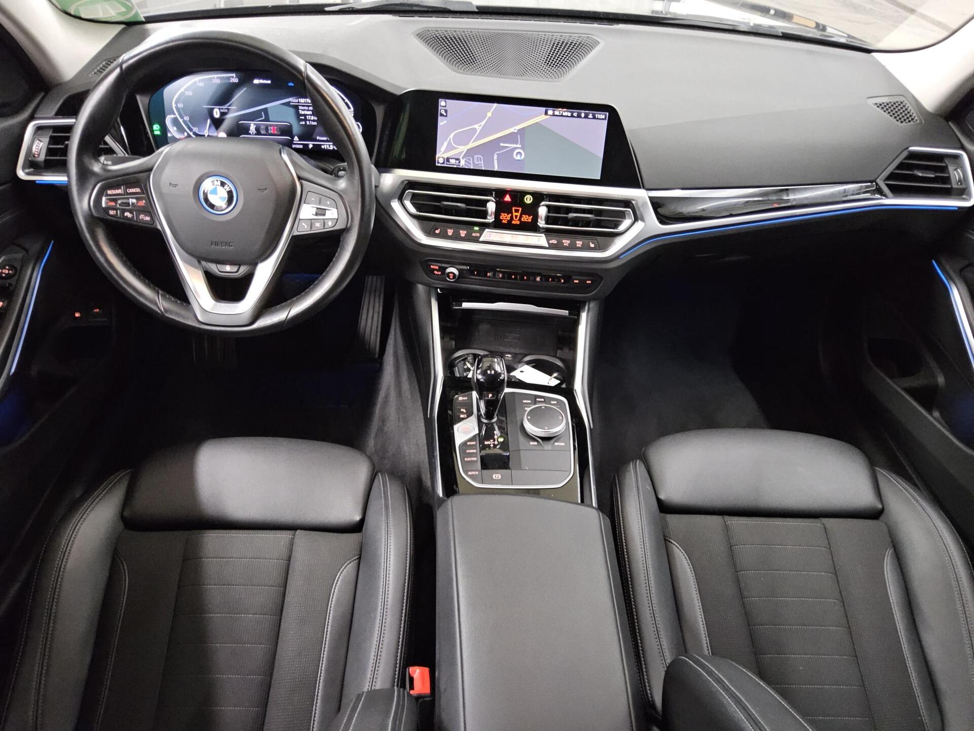 BMW 330e Touring Sport-Line Navi LC Pro LED AHK ACC 5