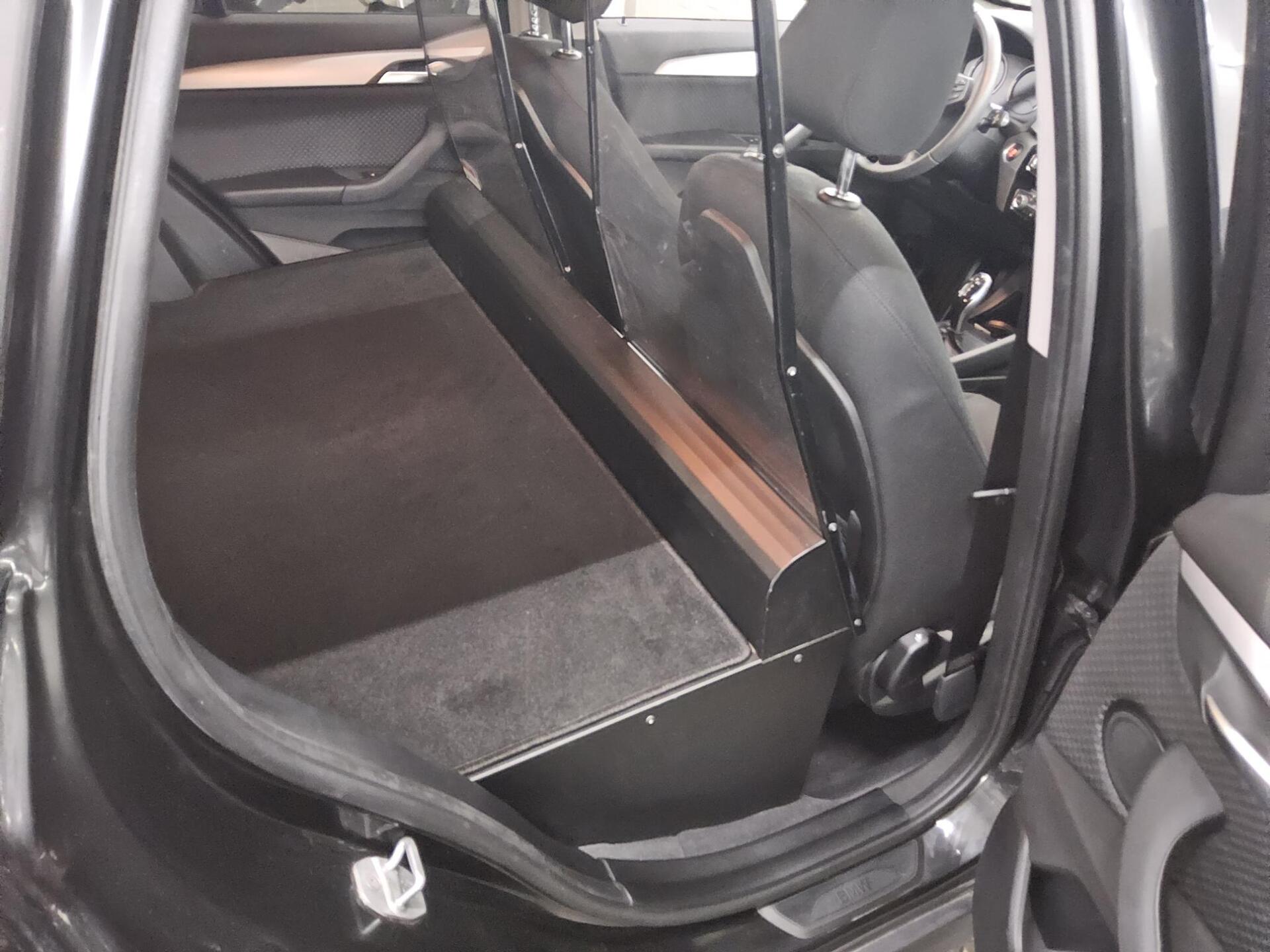 BMW X1 sDrive20d Advantage 2-Sitze Navi LED 12