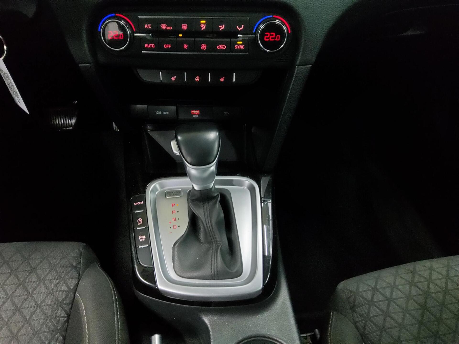 Kia cee'd Sportswagon 1.6 CRDI Vision Navi RFK SHZ 6