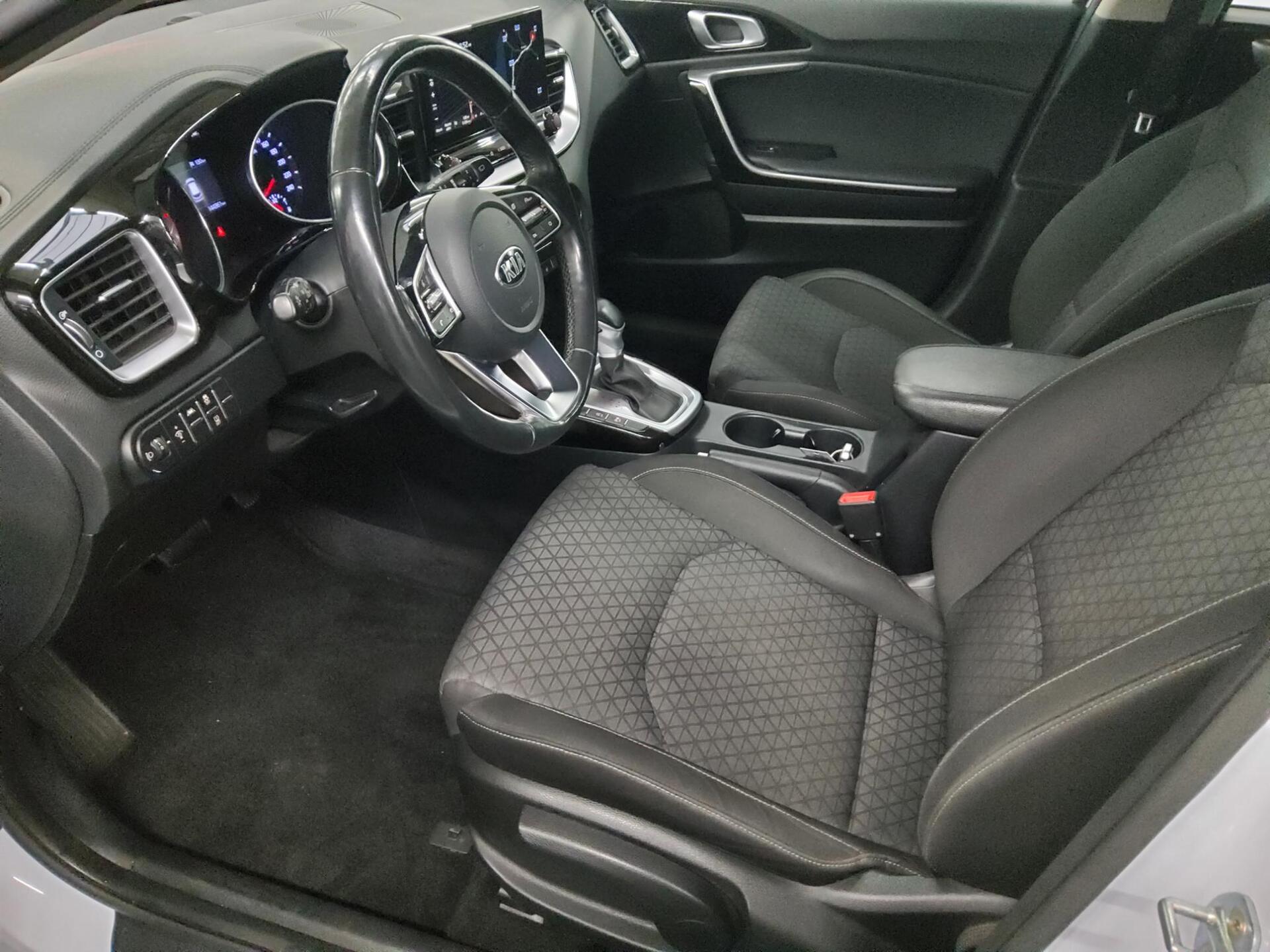 Kia cee'd Sportswagon 1.6 CRDI Vision Navi RFK SHZ 8