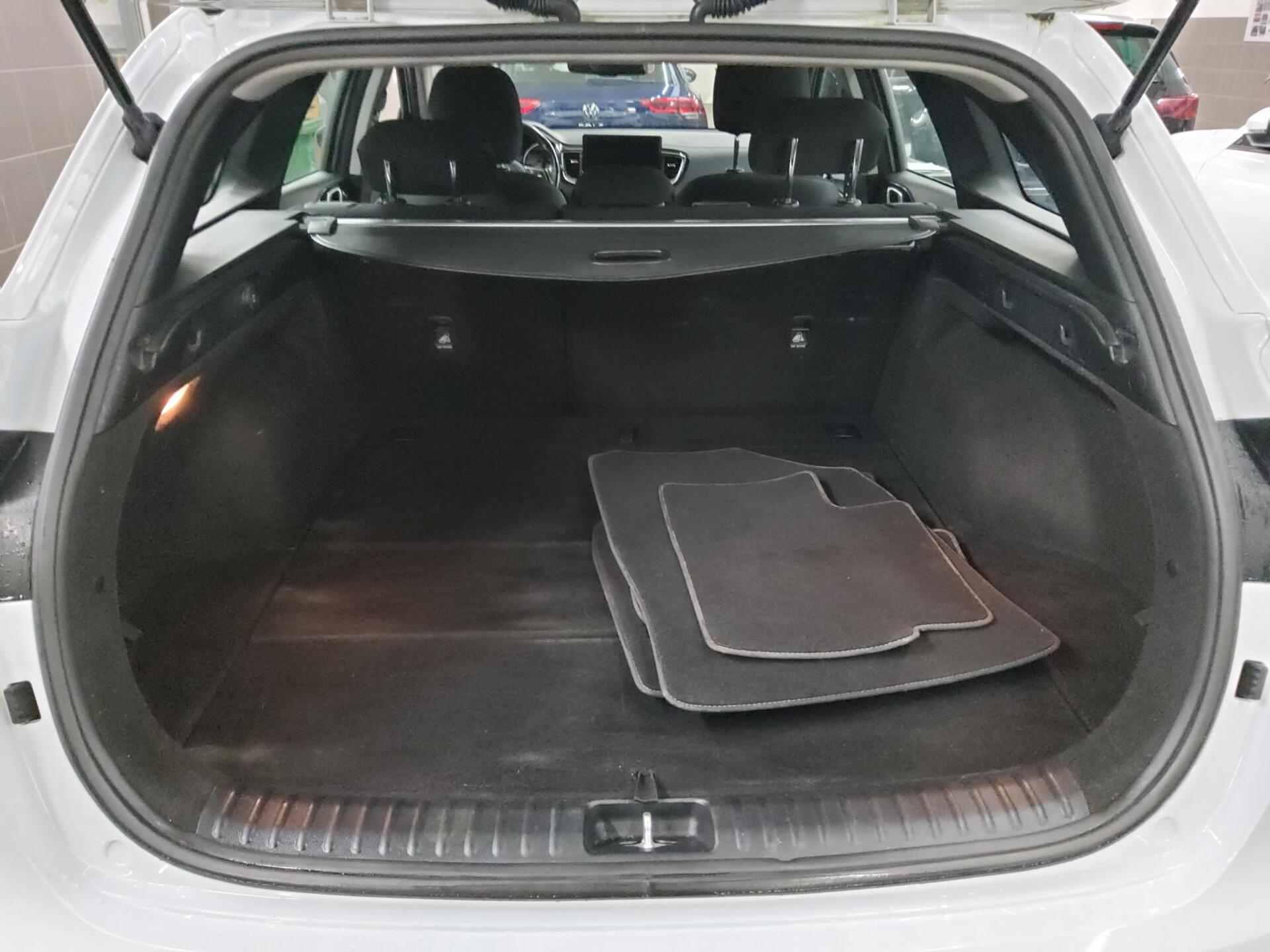 Kia cee'd Sportswagon 1.6 CRDI Vision Navi RFK SHZ 11