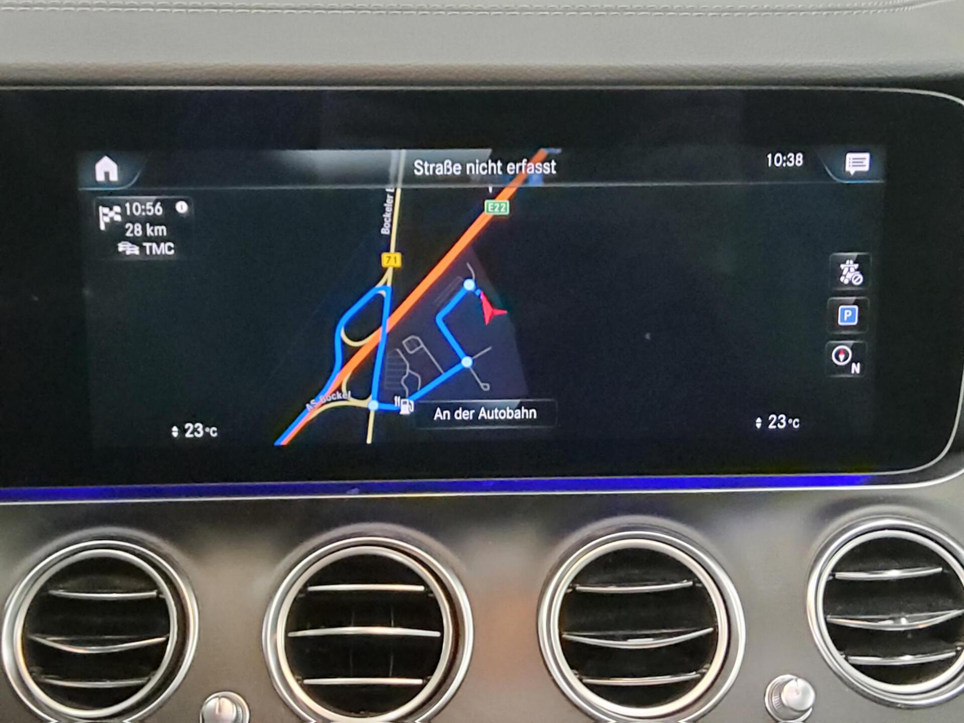 Mercedes-Benz E 400 T d 4M AMG-Line Night Navi GSD LED AHK RfK 7