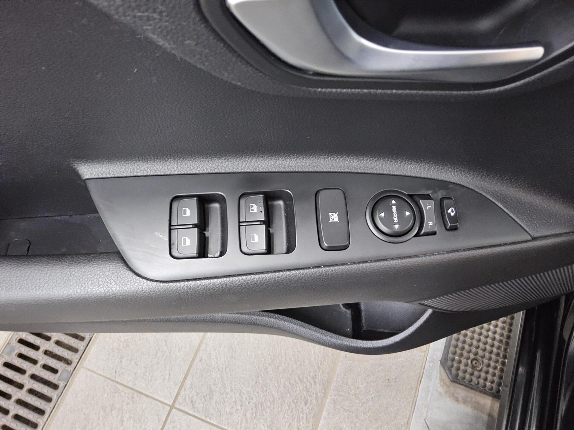 Kia Rio 1.0 Edition Leder Navi LED RfK Shz PDC 9