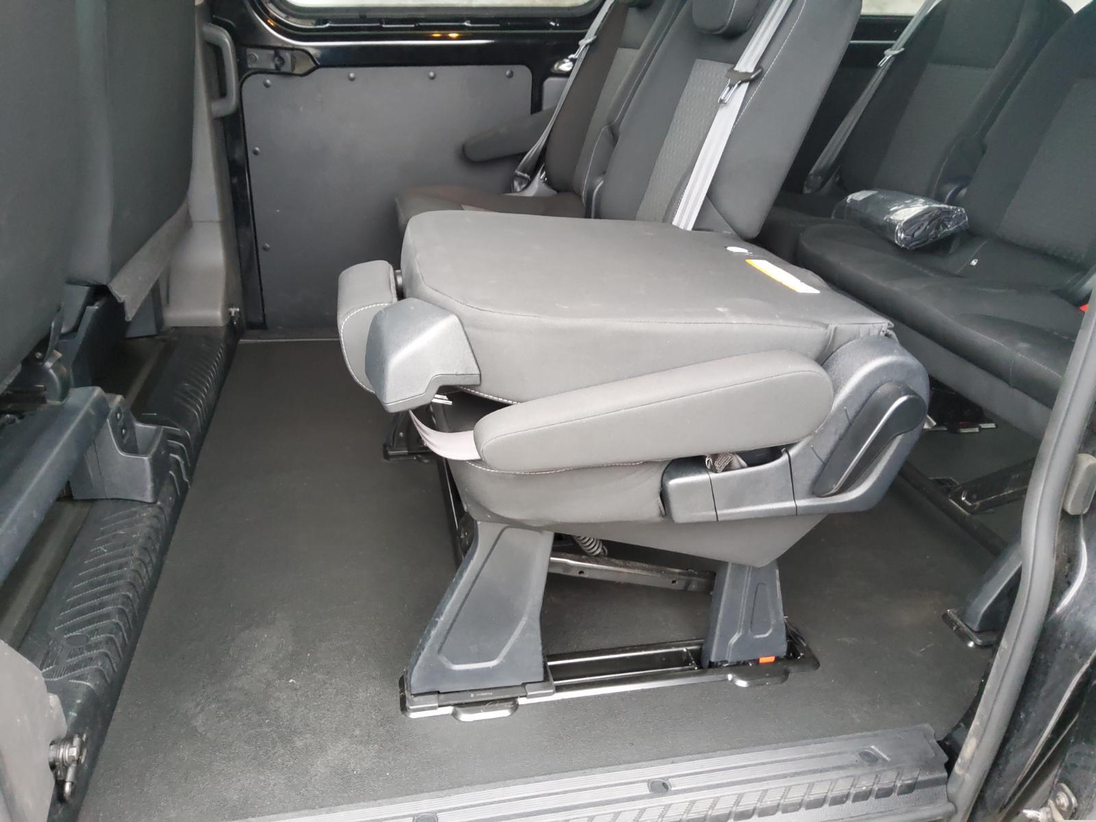 Ford Transit Custom 2.0 TDCi Trend 9-Sitze Navi RfK 12