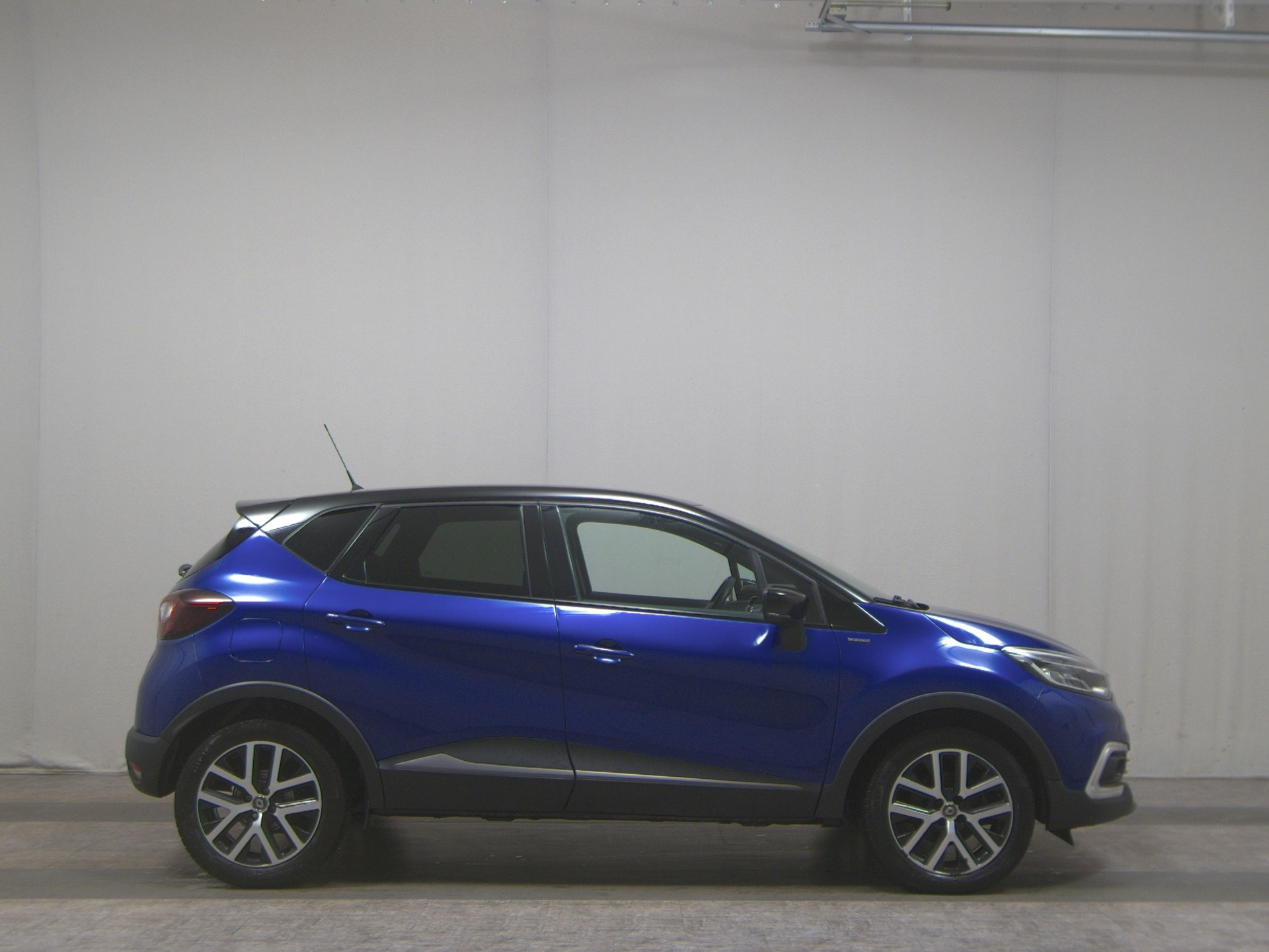 Renault Captur 1.3 TCe Version S Nav LED T-Leder RFK AHK
