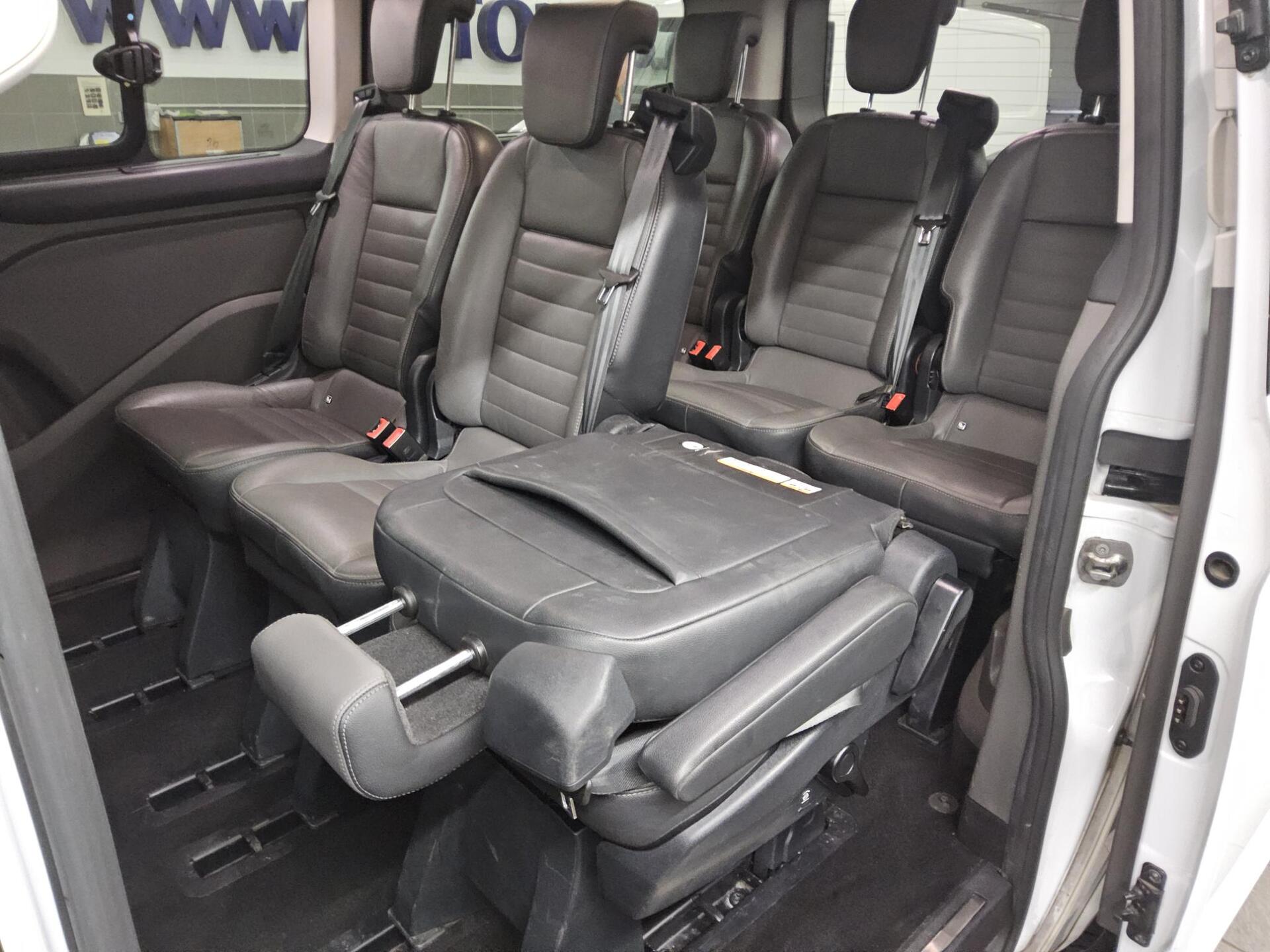 Ford Tourneo Custom 2.0 TDCi Titanium X Leder Navi 13