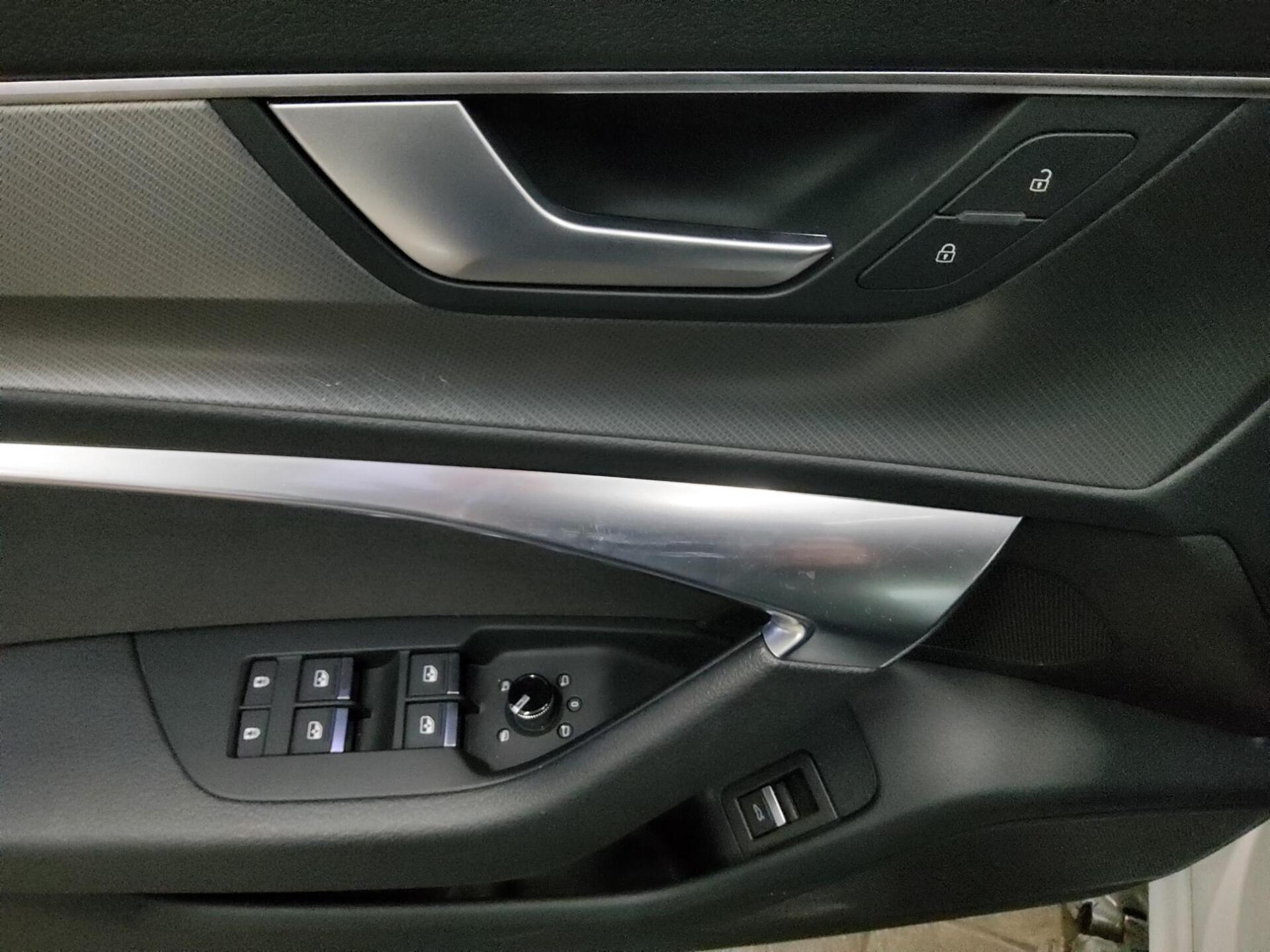 Audi A6 Avant 35 TDI sport Navi LED vc 360° ACC PDC 10