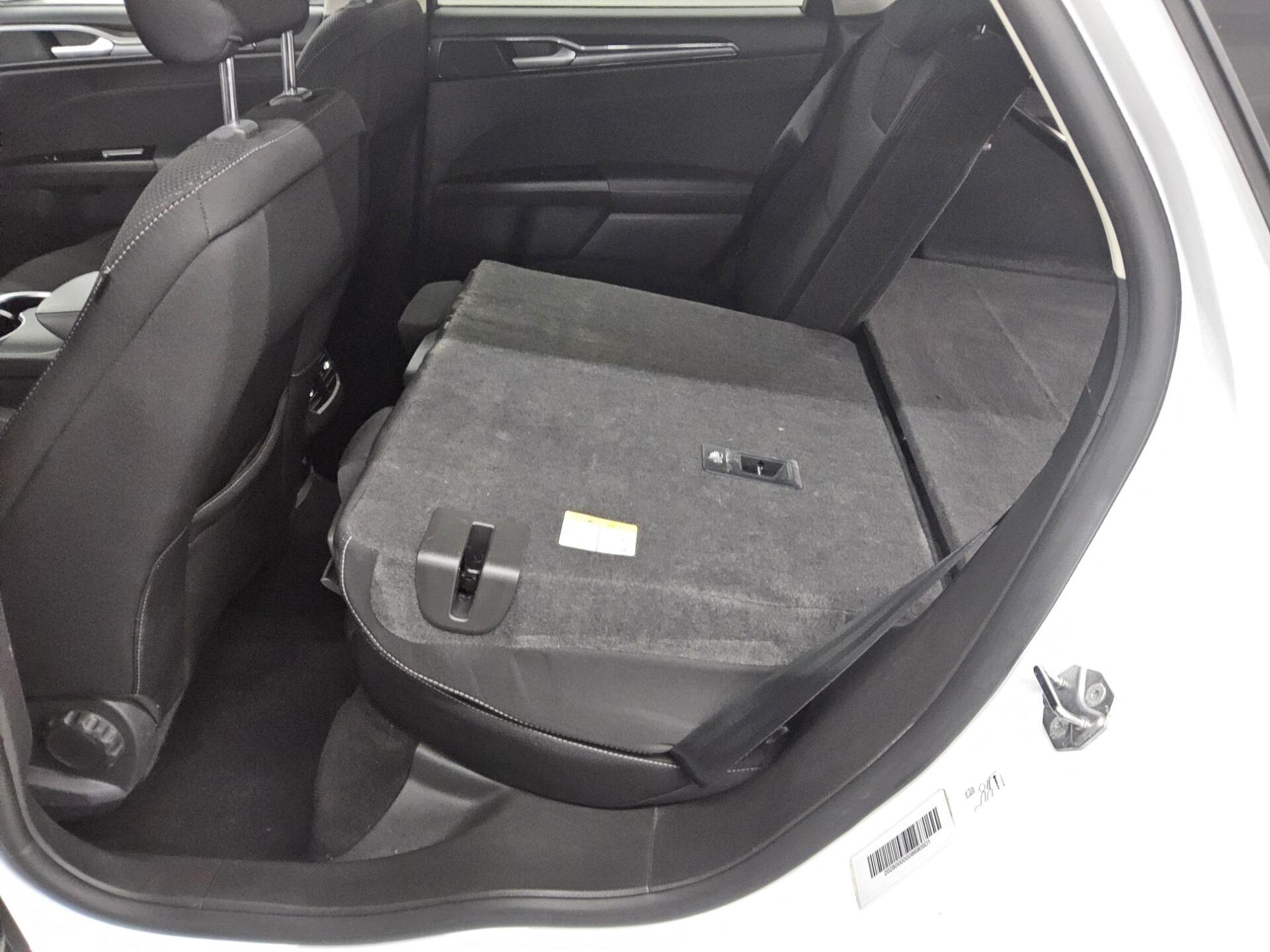 Ford Mondeo Turnier 2.0 EB Titanium Navi LED RfK Shz 12